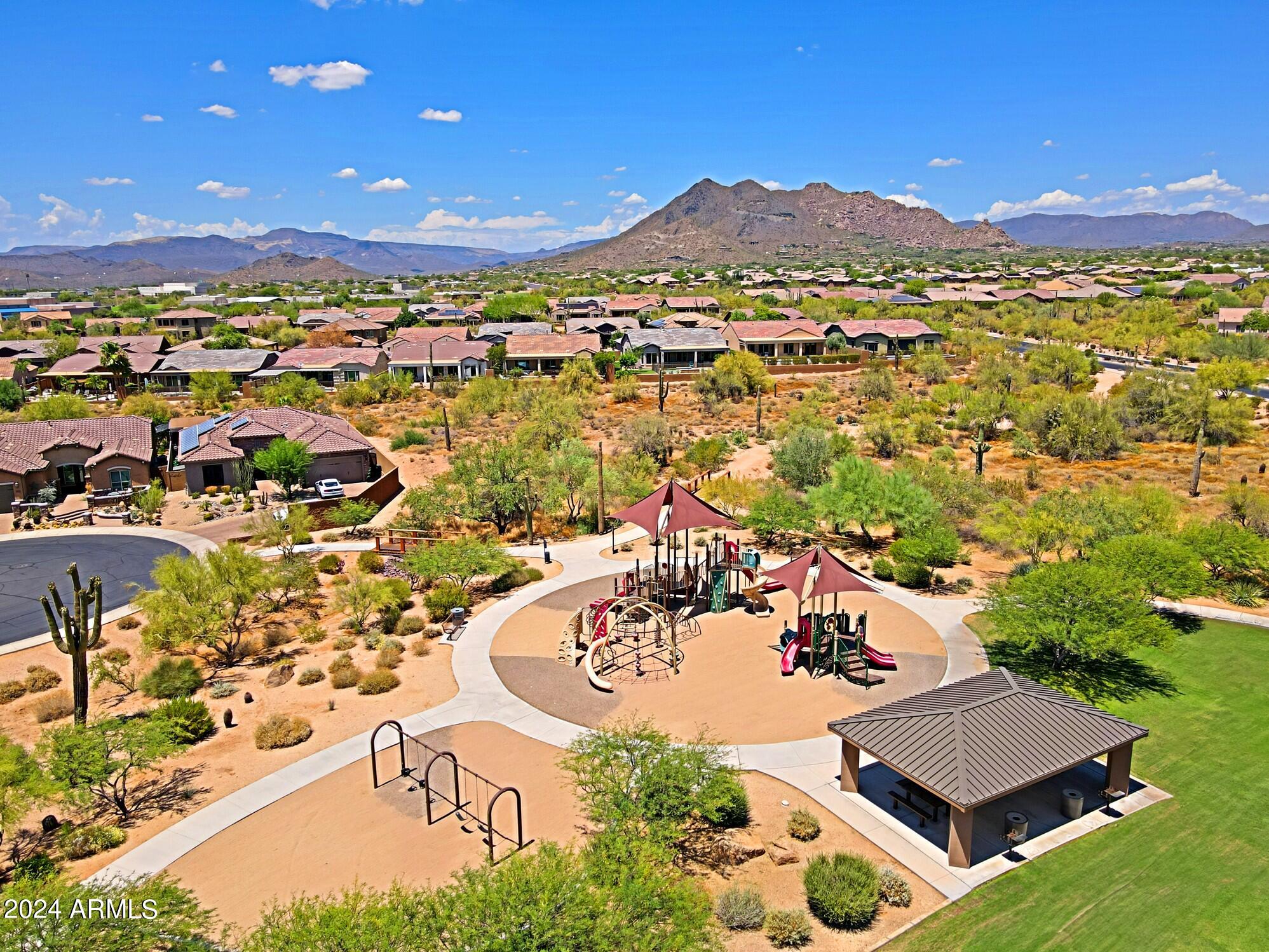 LONE MOUNTAIN - Residential