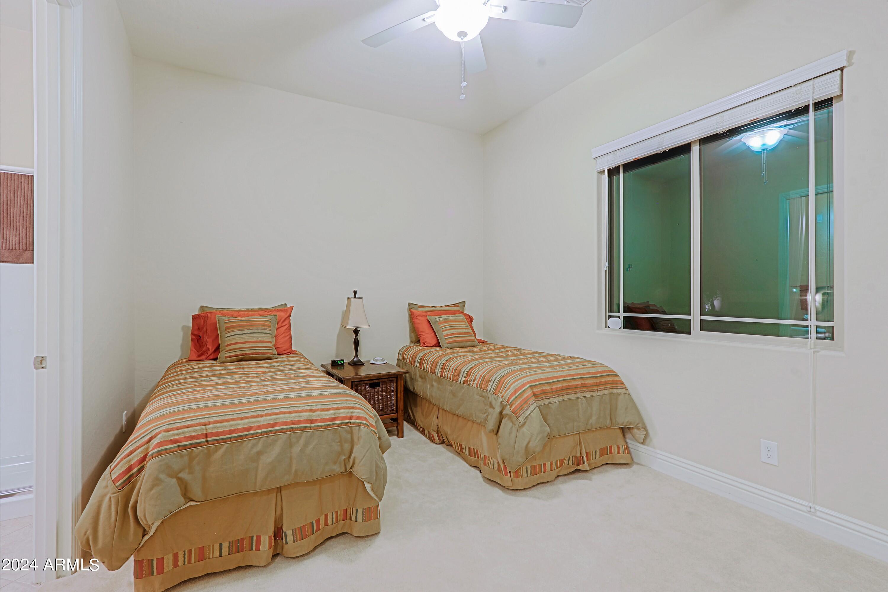 LONE MOUNTAIN - Residential