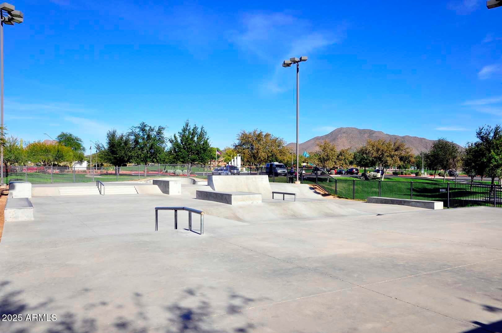 ANTHEM COUNTRY CLUB UNIT 32 - Residential