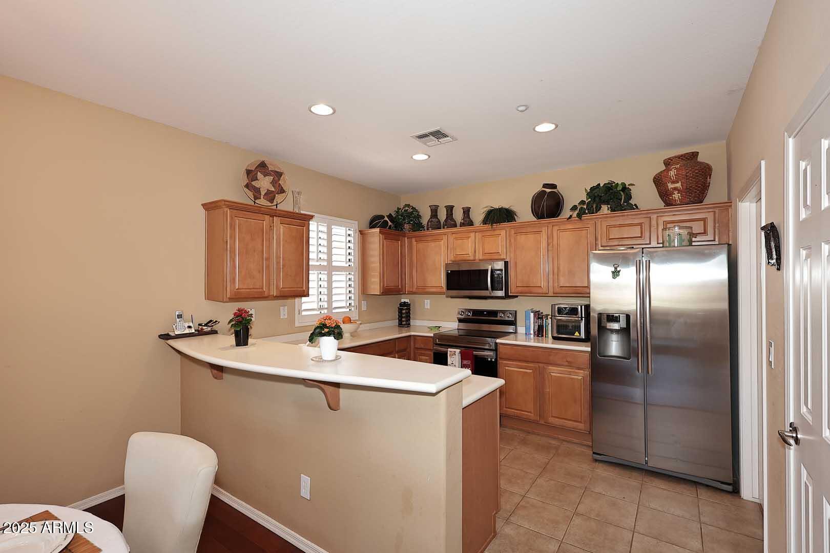 ANTHEM COUNTRY CLUB UNIT 32 - Residential