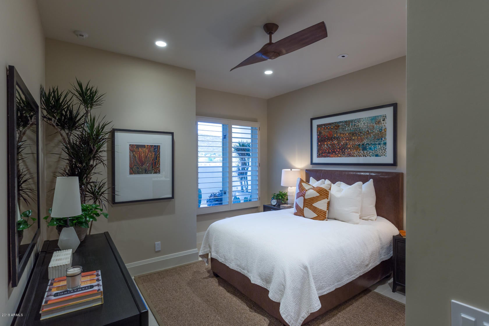 VILLAS AT MOUNTAIN SHADOWS 2 CONDOMINIUMS 2 AMD - Residential