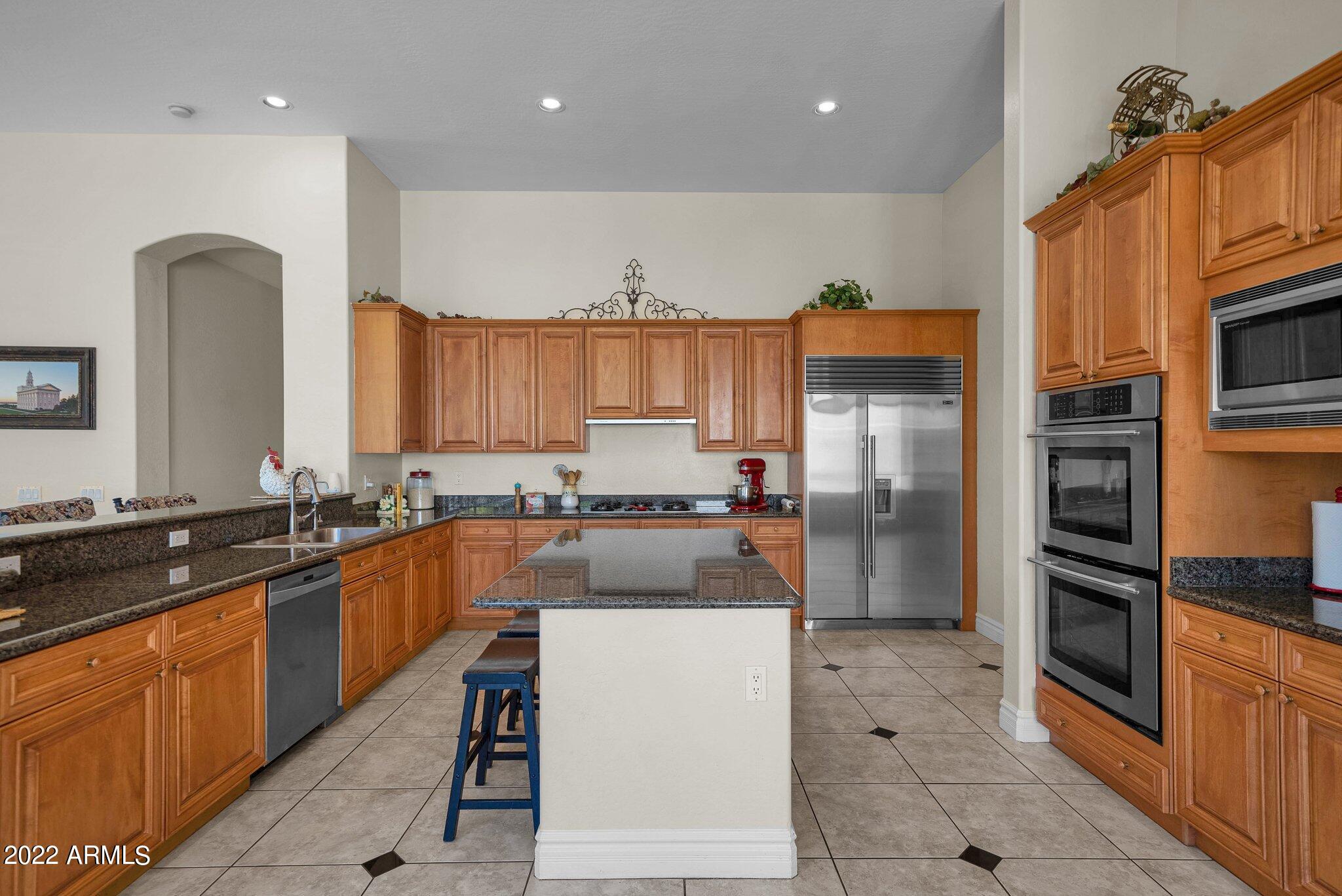 ARBOLEDA UNIT 2 - Residential