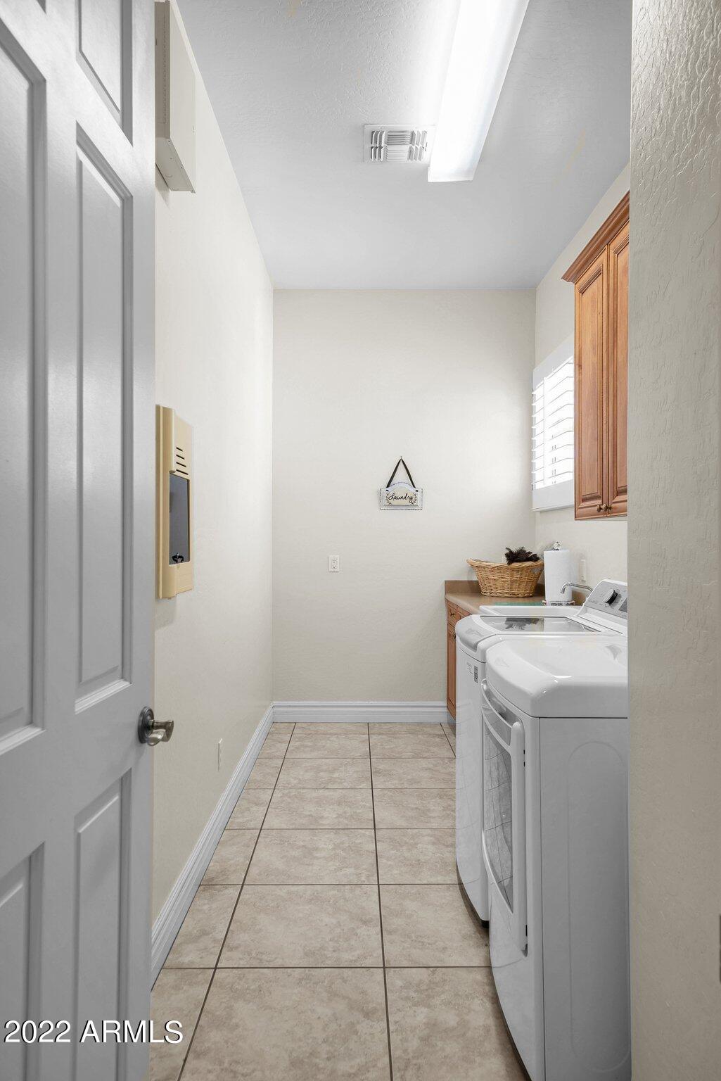 ARBOLEDA UNIT 2 - Residential