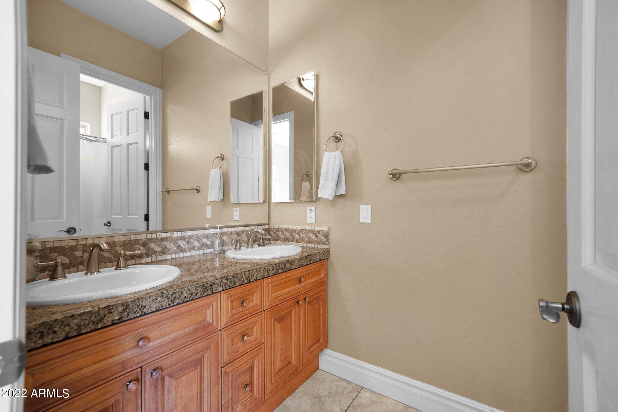 ARBOLEDA UNIT 2 - Residential
