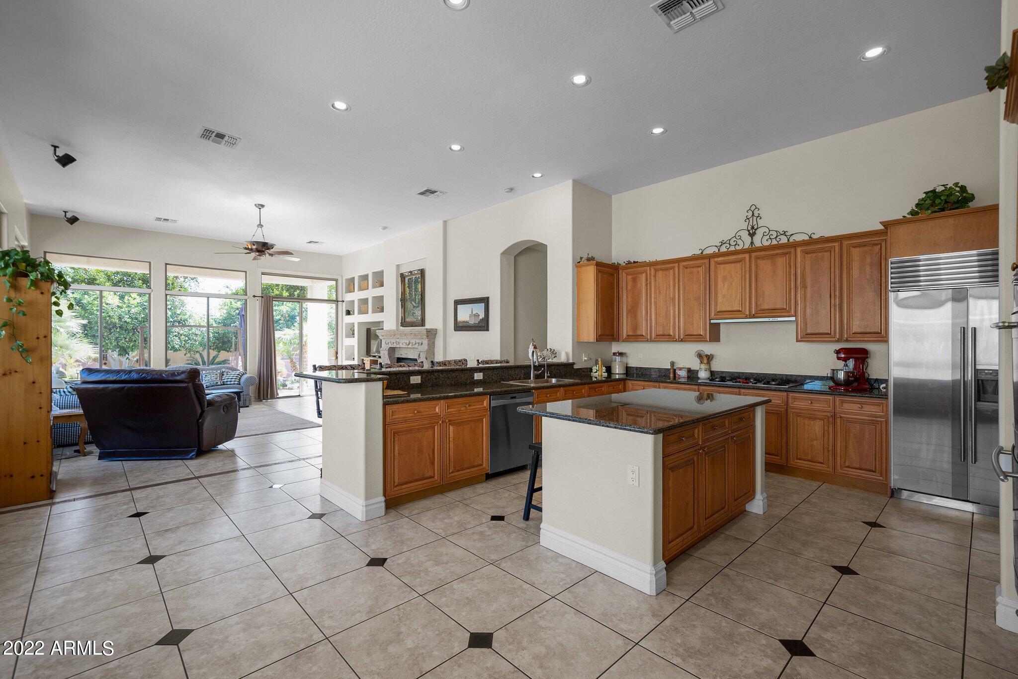 ARBOLEDA UNIT 2 - Residential