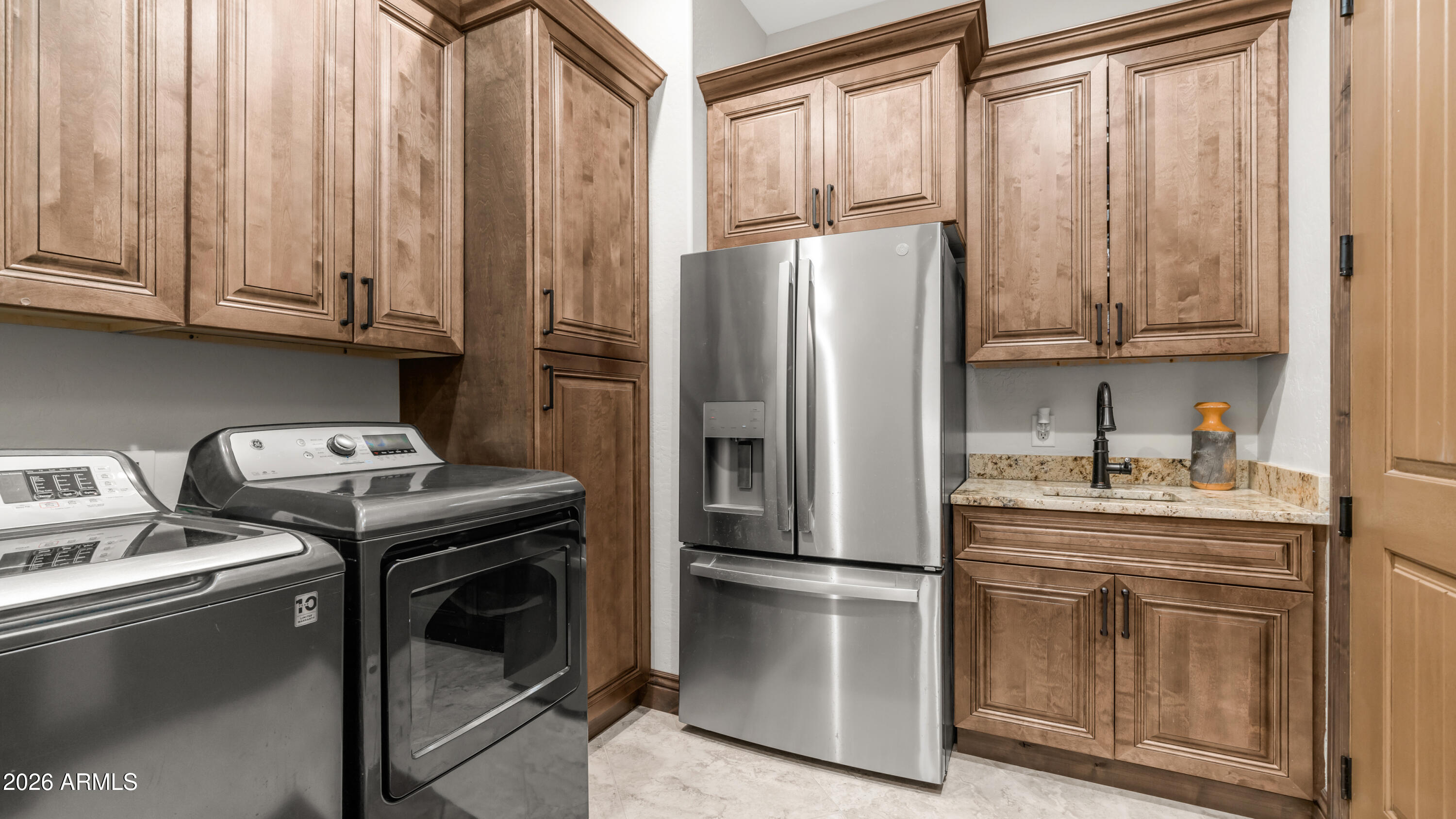 LAVEEN FARMS - Residential