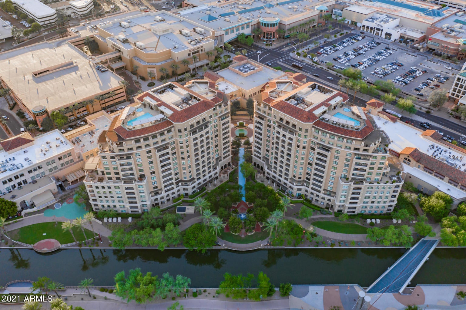 SCOTTSDALE WATERFRONT RESIDENCES CONDOMINIUM - Residential