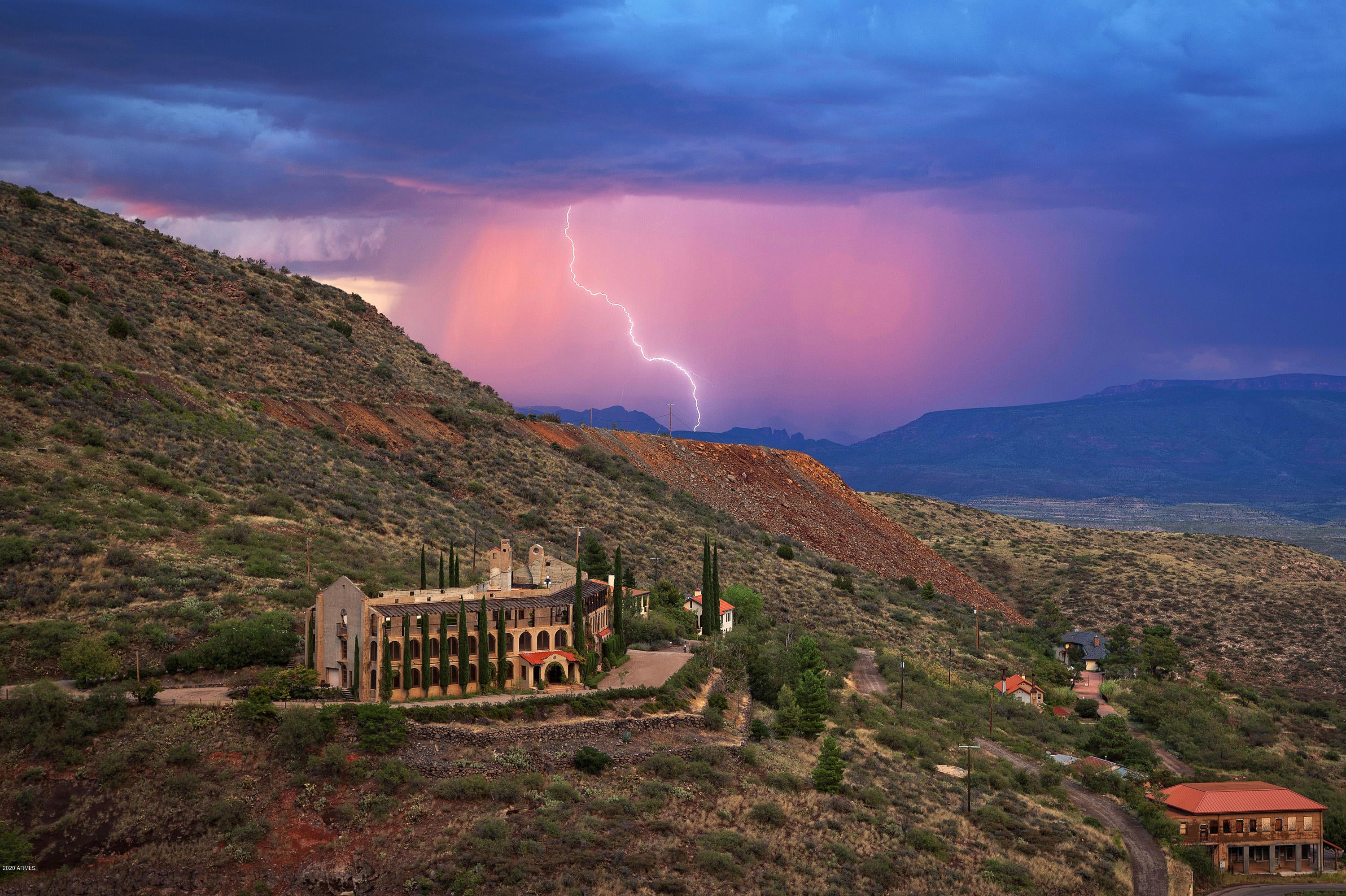 Under 5 Acres - Residential