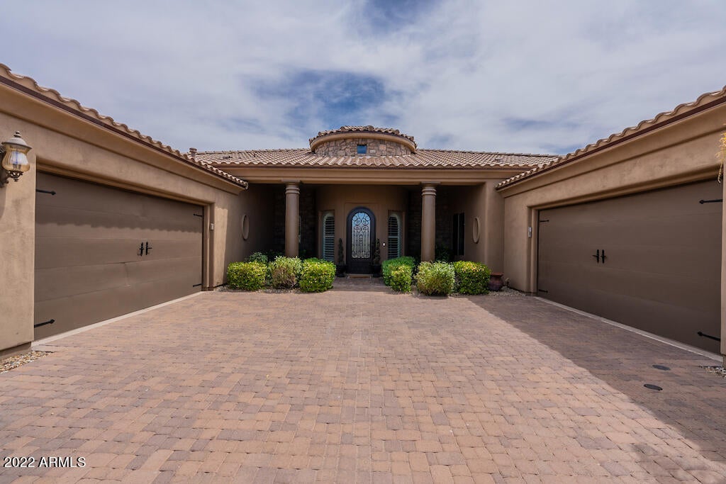 ESTATES AT MCQUEEN - Residential