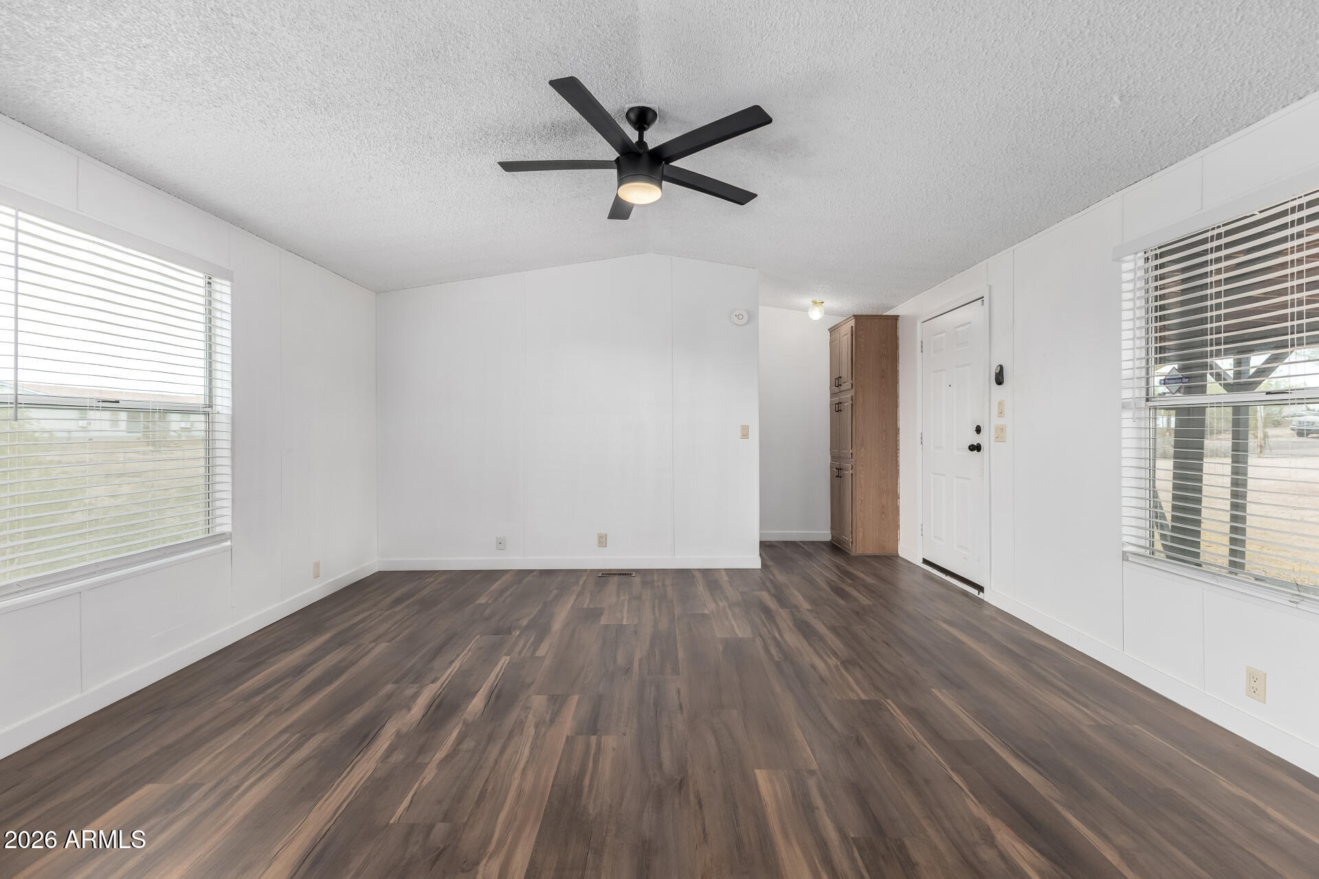 S22 T1N R8E - Residential