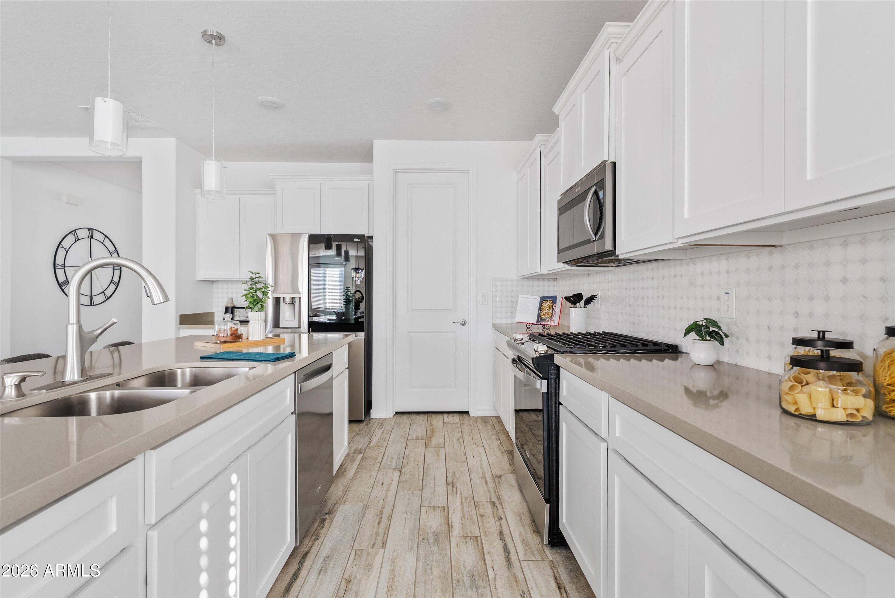 EASTMARK DU 3/4 NORTH PHASE 2 AND 3 - Residential