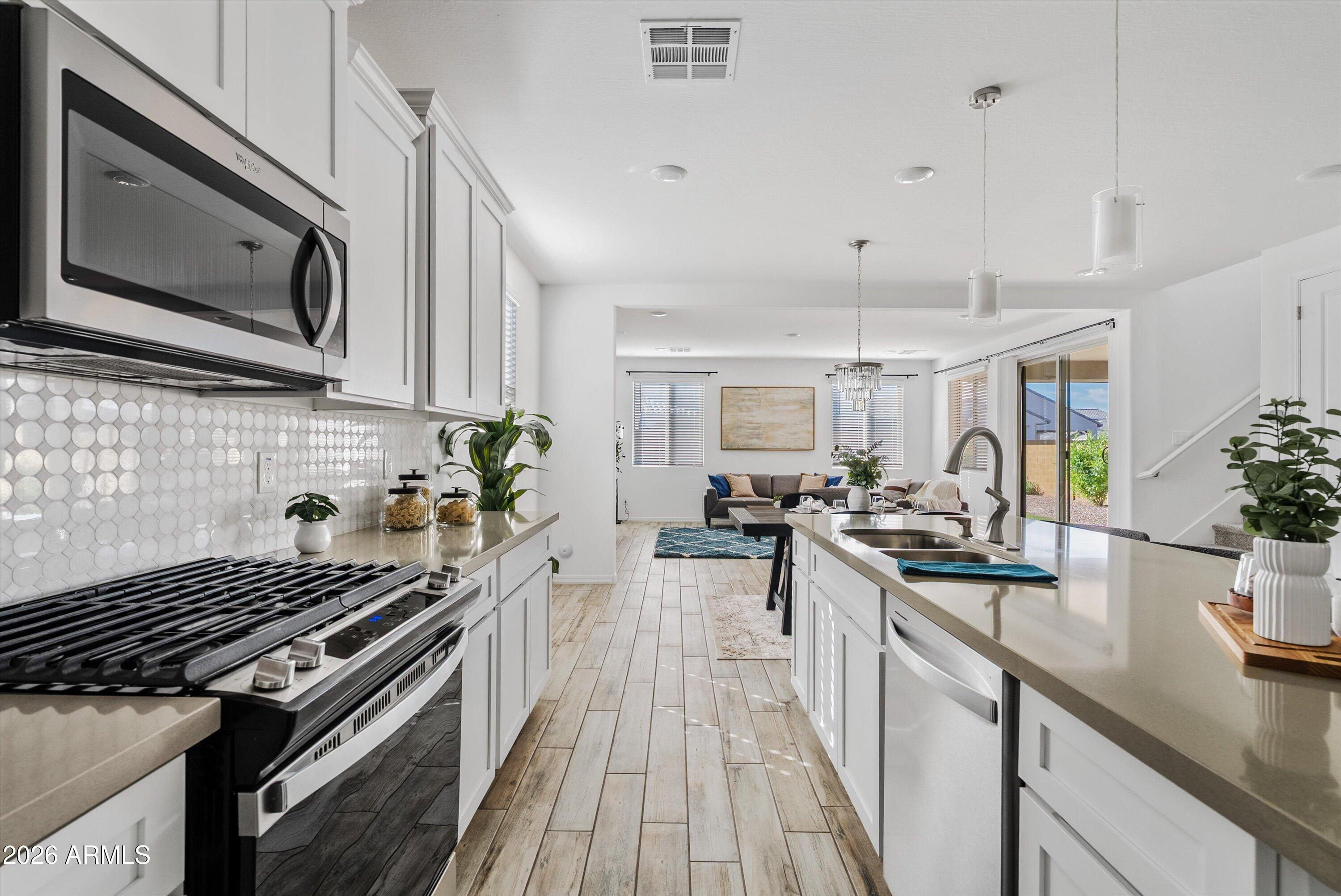 EASTMARK DU 3/4 NORTH PHASE 2 AND 3 - Residential