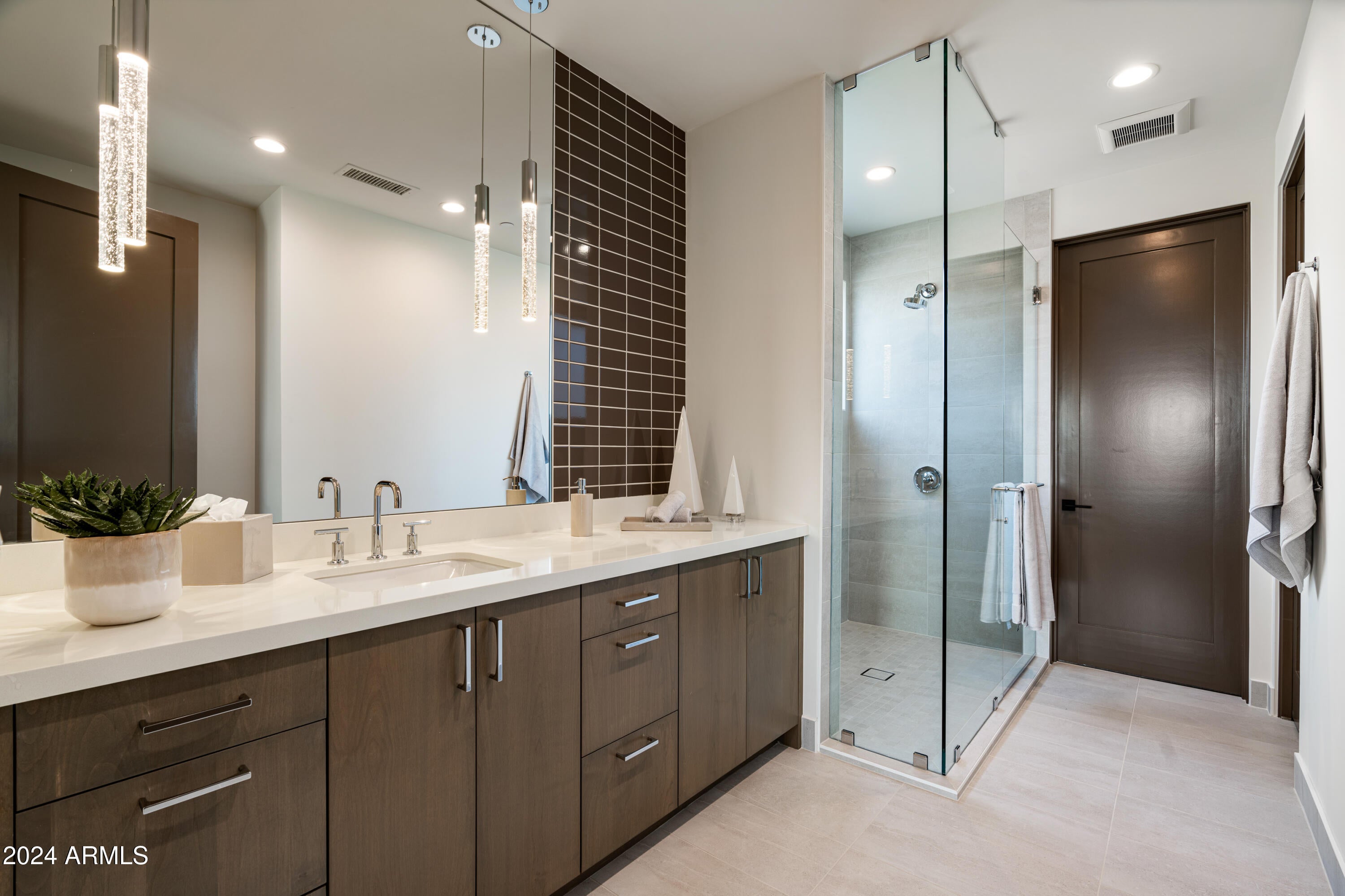 THE VILLAGE AT MOUNTAIN SHADOWS - Residential