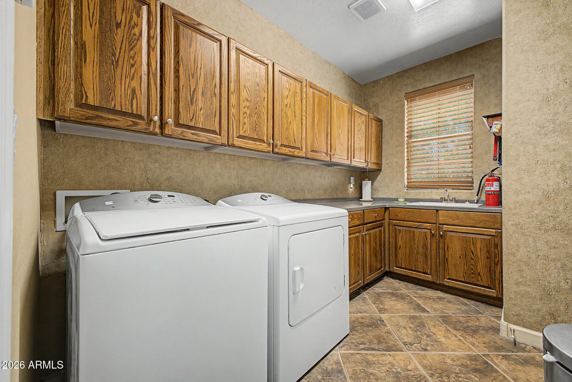 FIELDSTONE ESTATES - Residential
