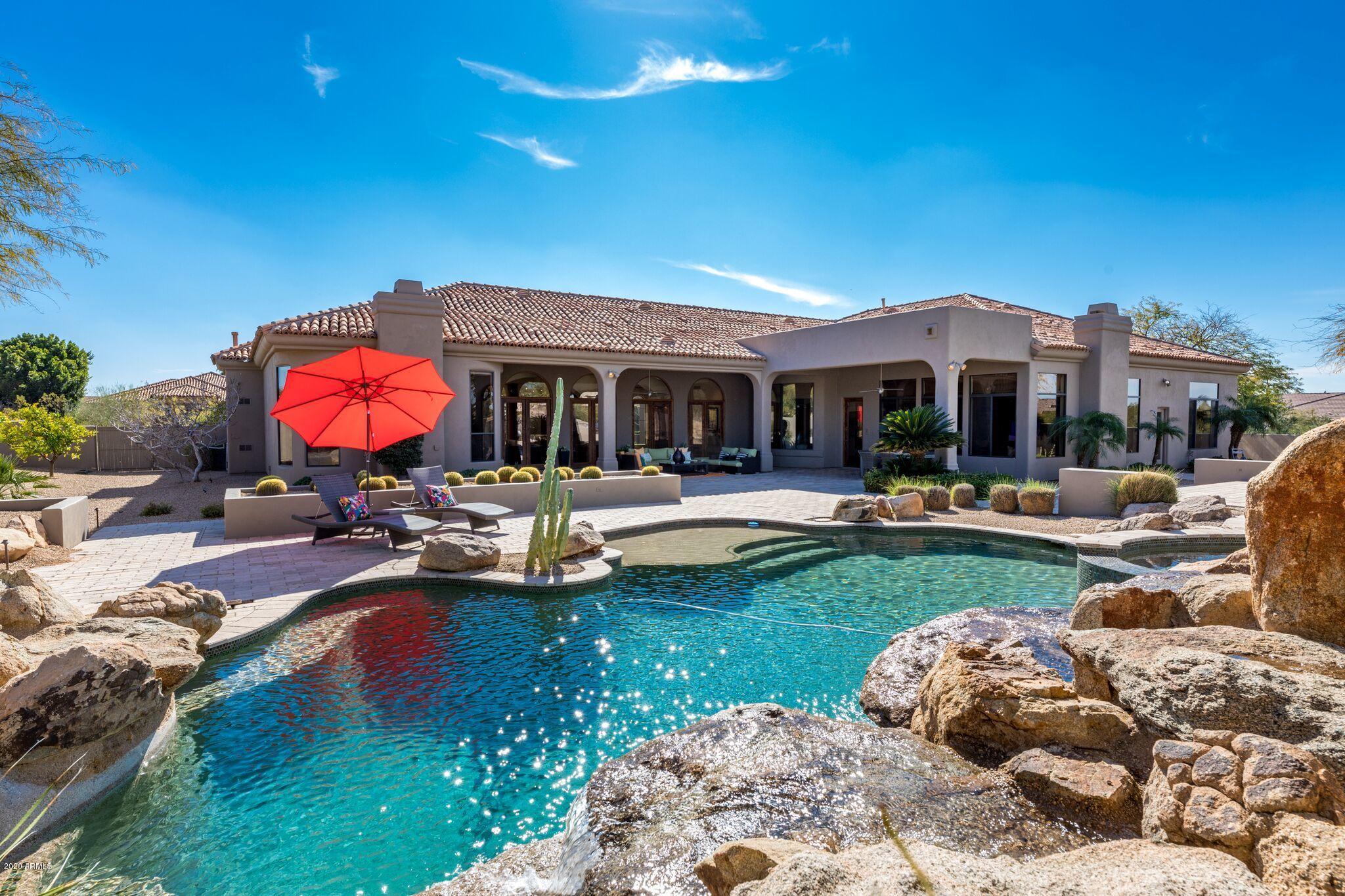 Los Diamantes - Residential