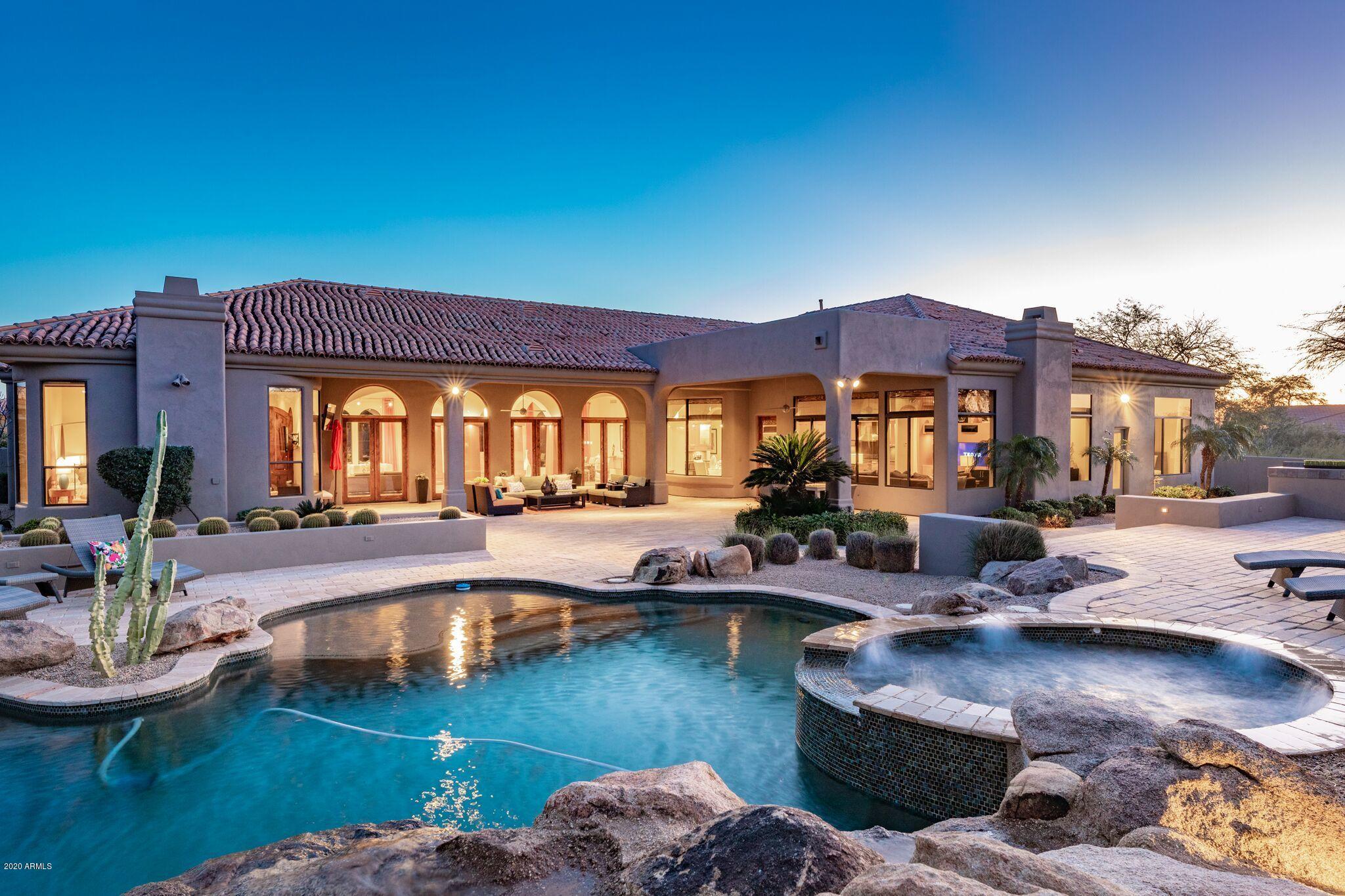 Los Diamantes - Residential