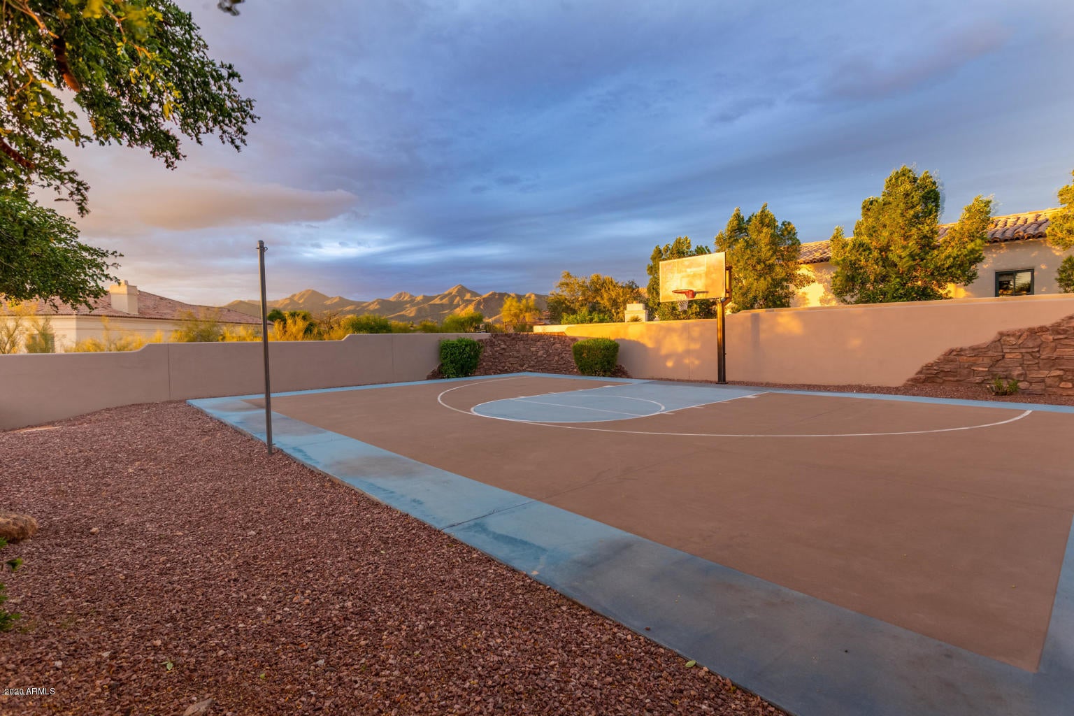 Los Diamantes - Residential