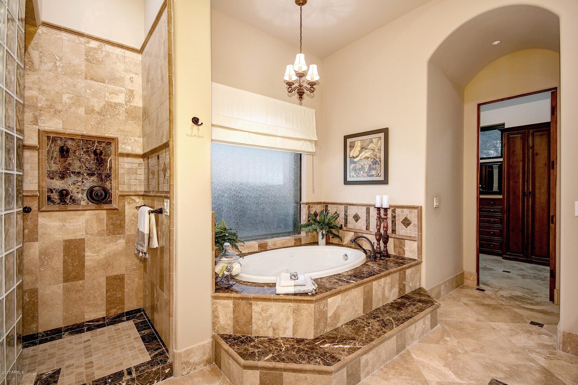 LAS SENDAS - Residential