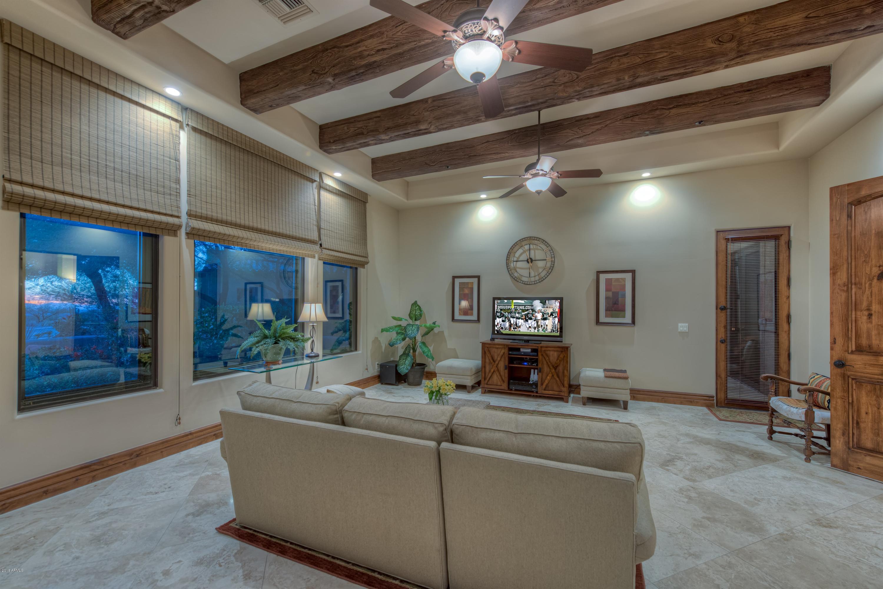 LAS SENDAS - Residential