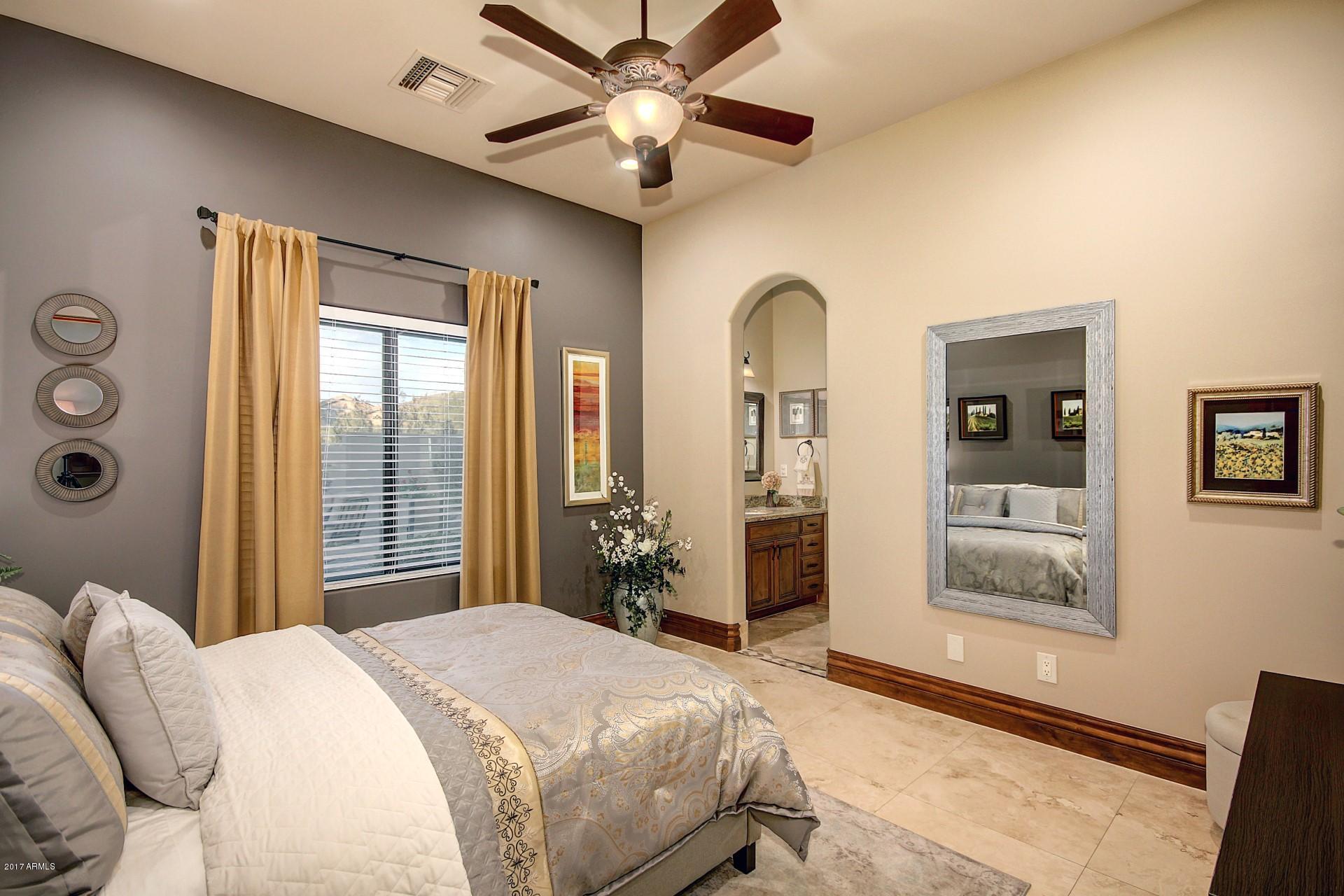 LAS SENDAS - Residential