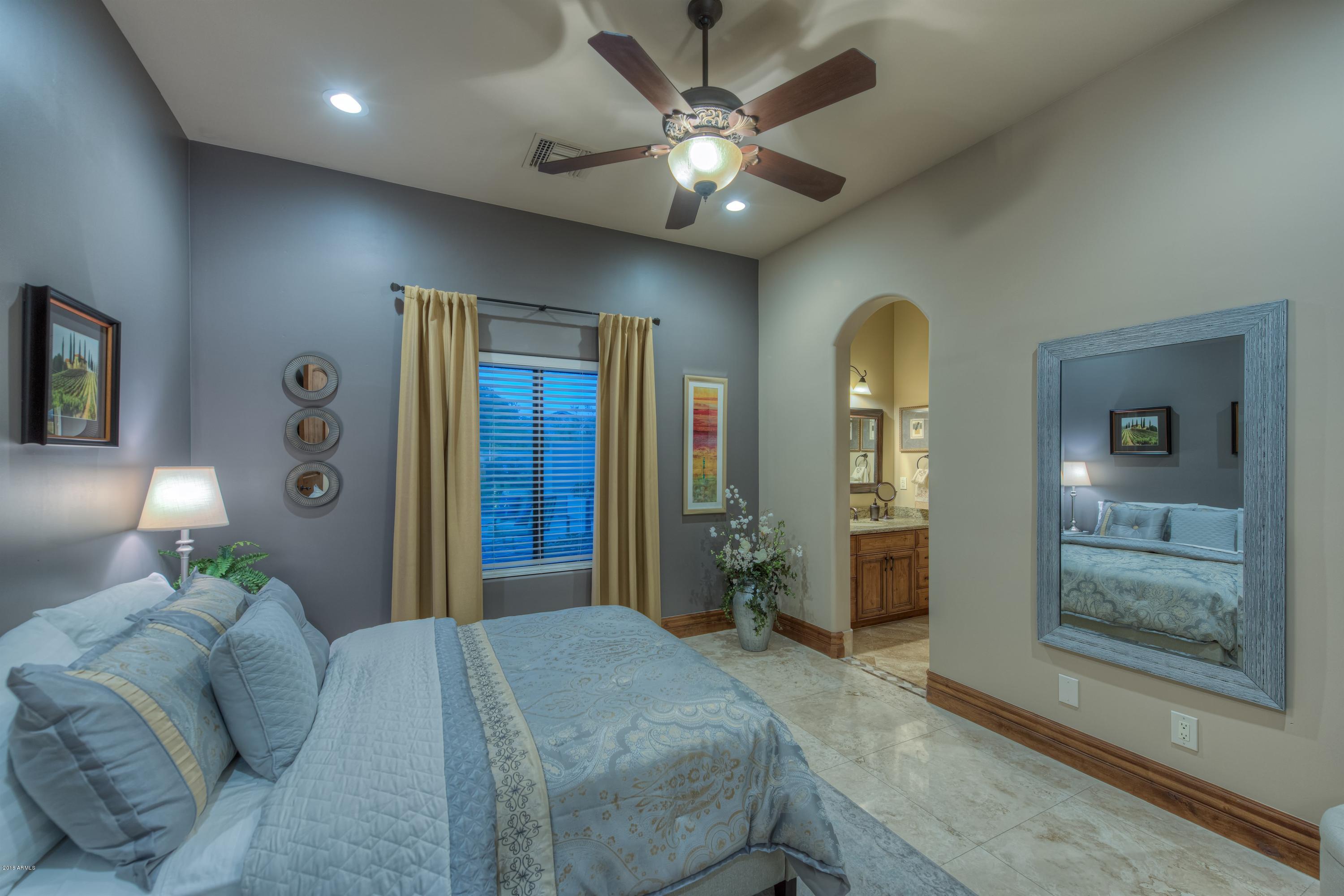 LAS SENDAS - Residential