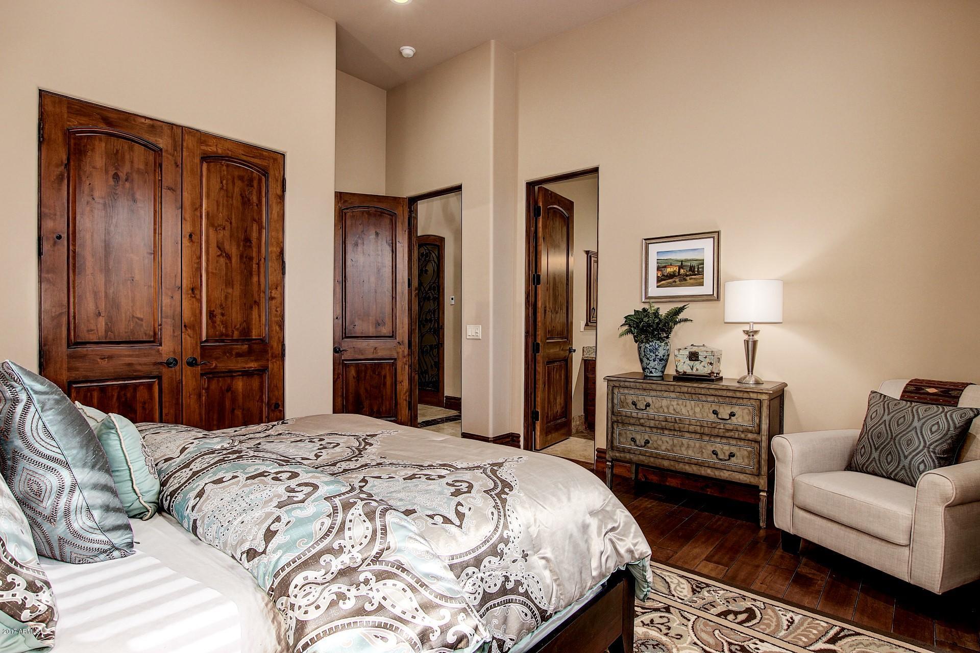 LAS SENDAS - Residential