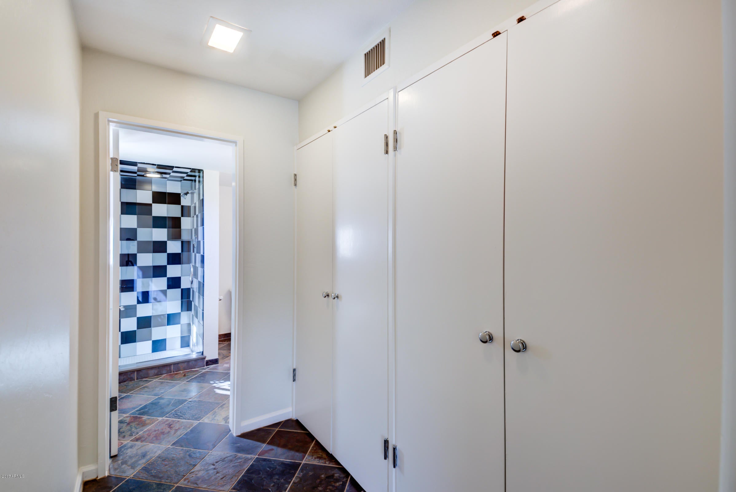 CLEARWATER HILLS PRVT ROADS & TR A - Residential