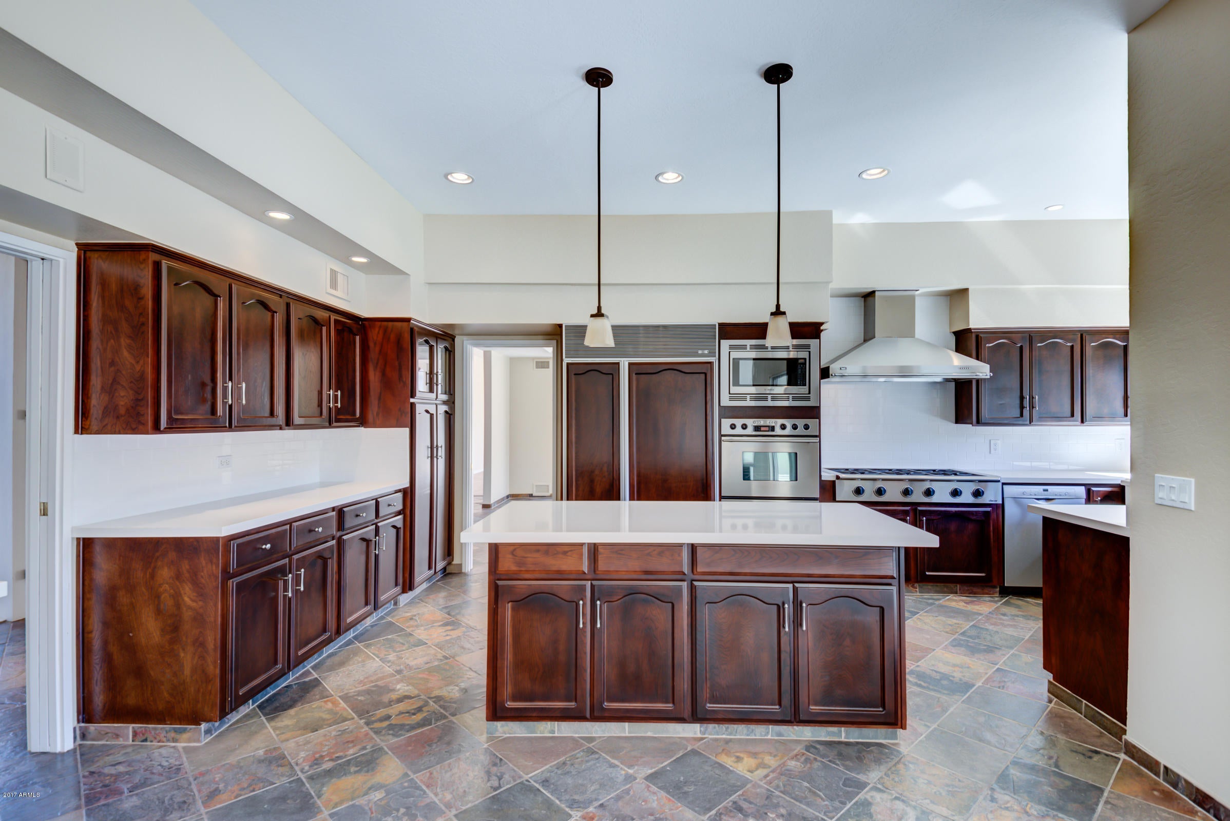CLEARWATER HILLS PRVT ROADS & TR A - Residential