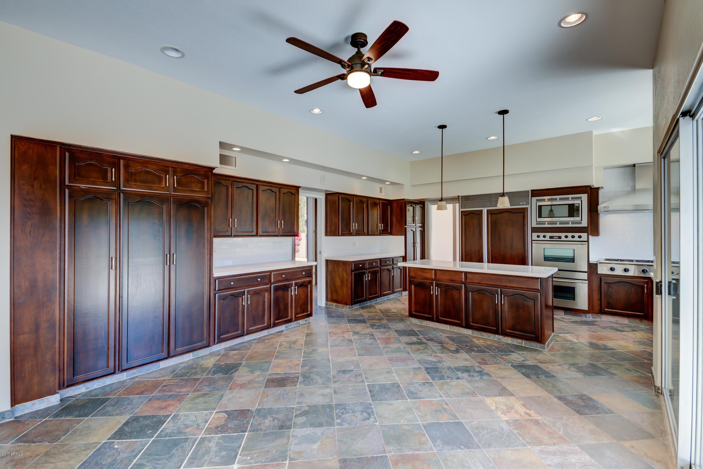 CLEARWATER HILLS PRVT ROADS & TR A - Residential