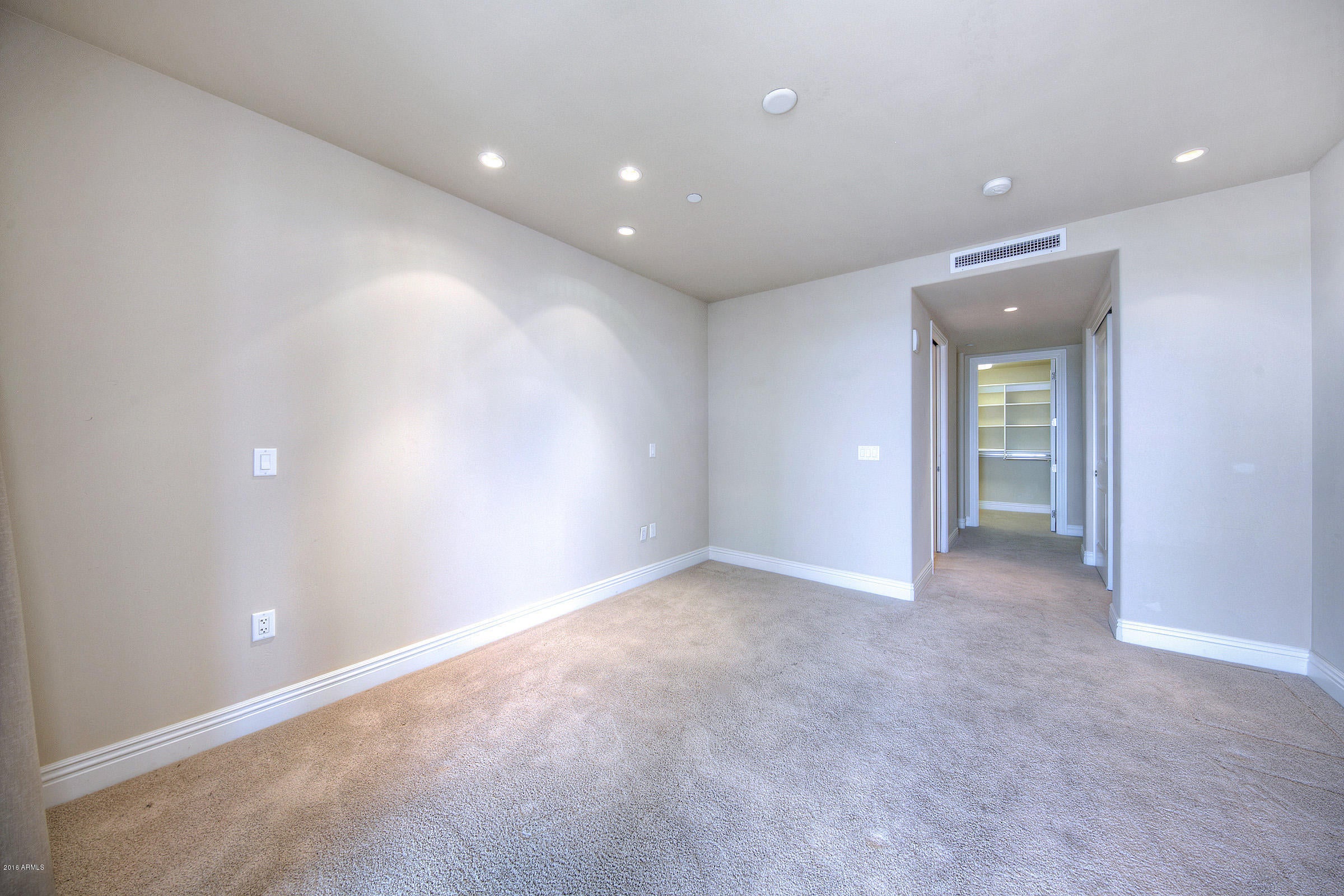 SCOTTSDALE WATERFRONT RESIDENCES CONDOMINIUM - Residential