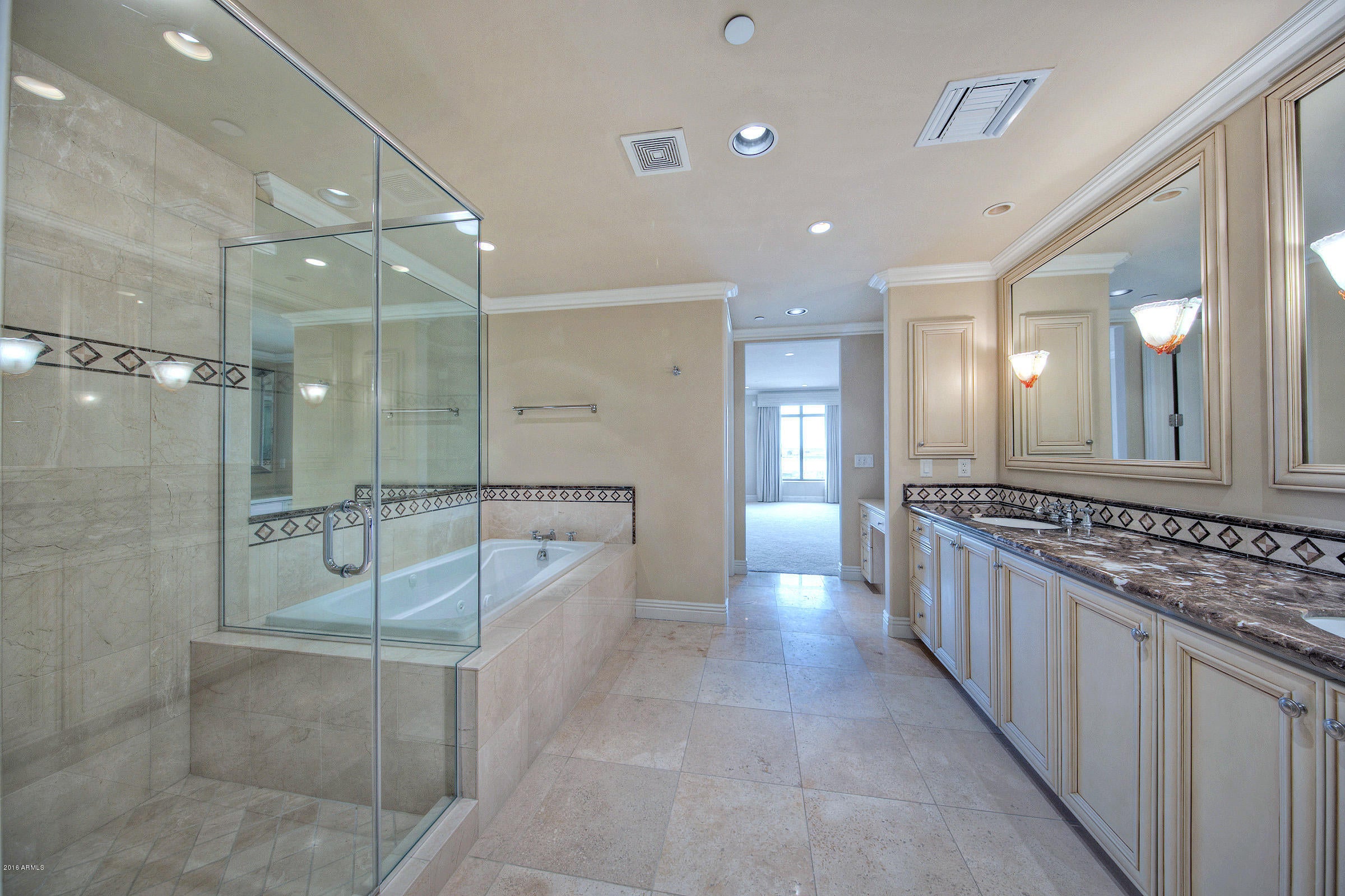 SCOTTSDALE WATERFRONT RESIDENCES CONDOMINIUM - Residential
