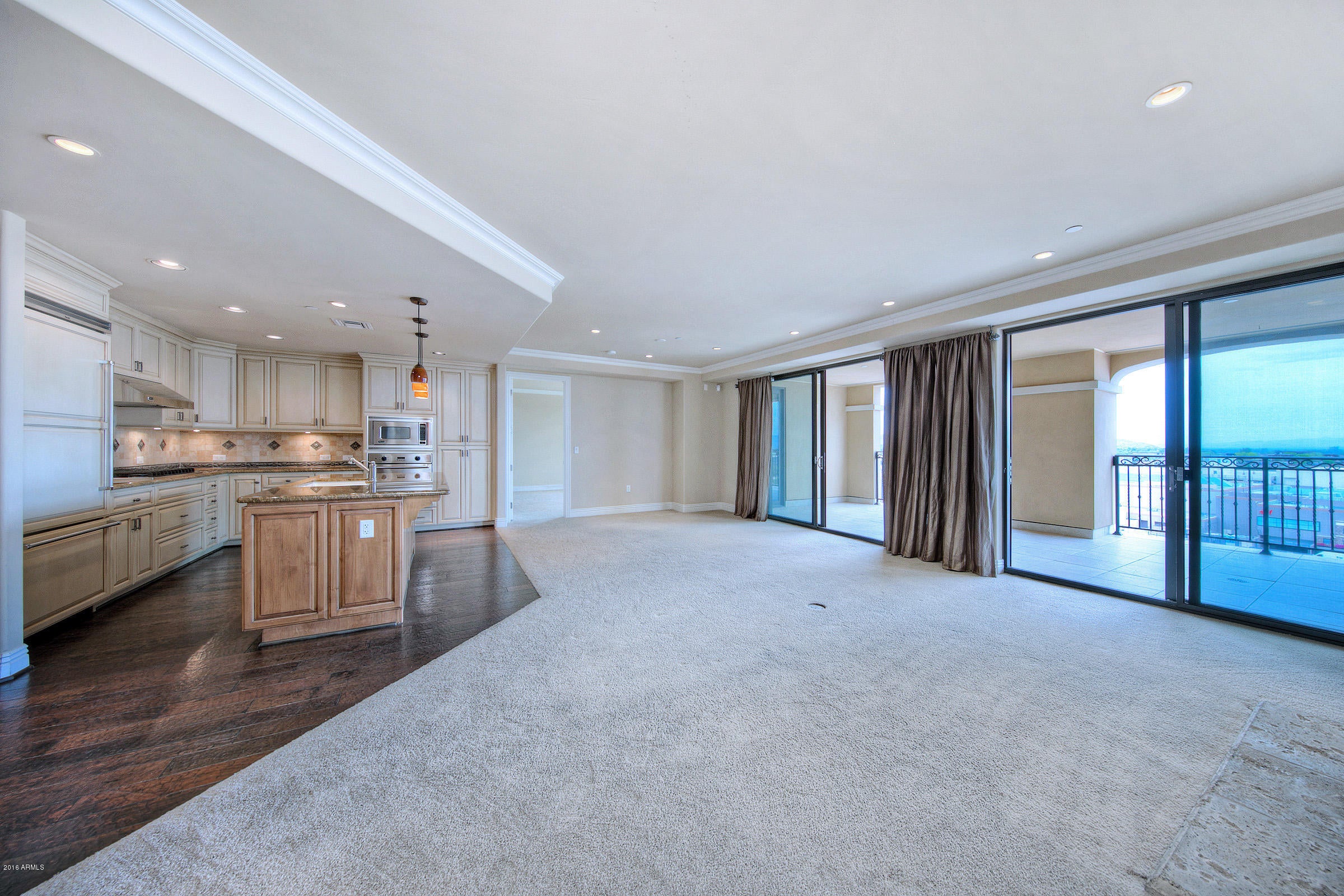 SCOTTSDALE WATERFRONT RESIDENCES CONDOMINIUM - Residential
