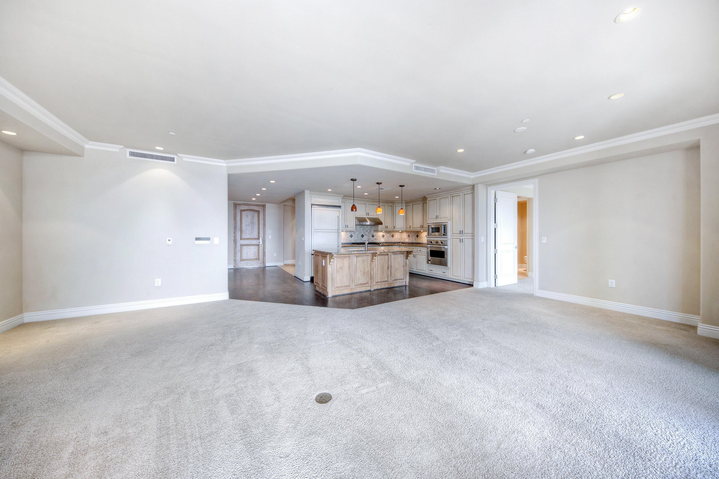 SCOTTSDALE WATERFRONT RESIDENCES CONDOMINIUM - Residential