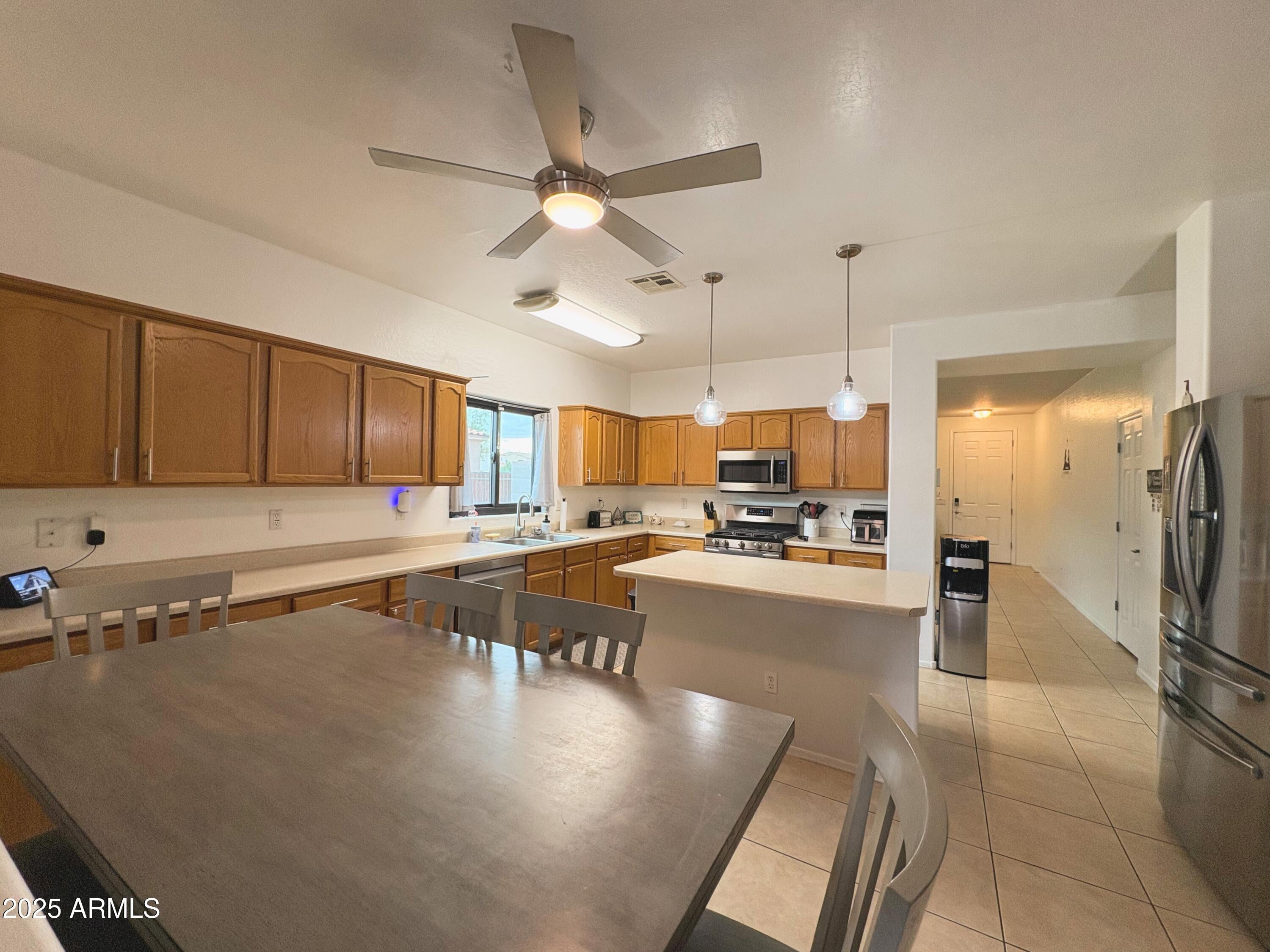 SOUTHFORK UNIT 2 - Residential