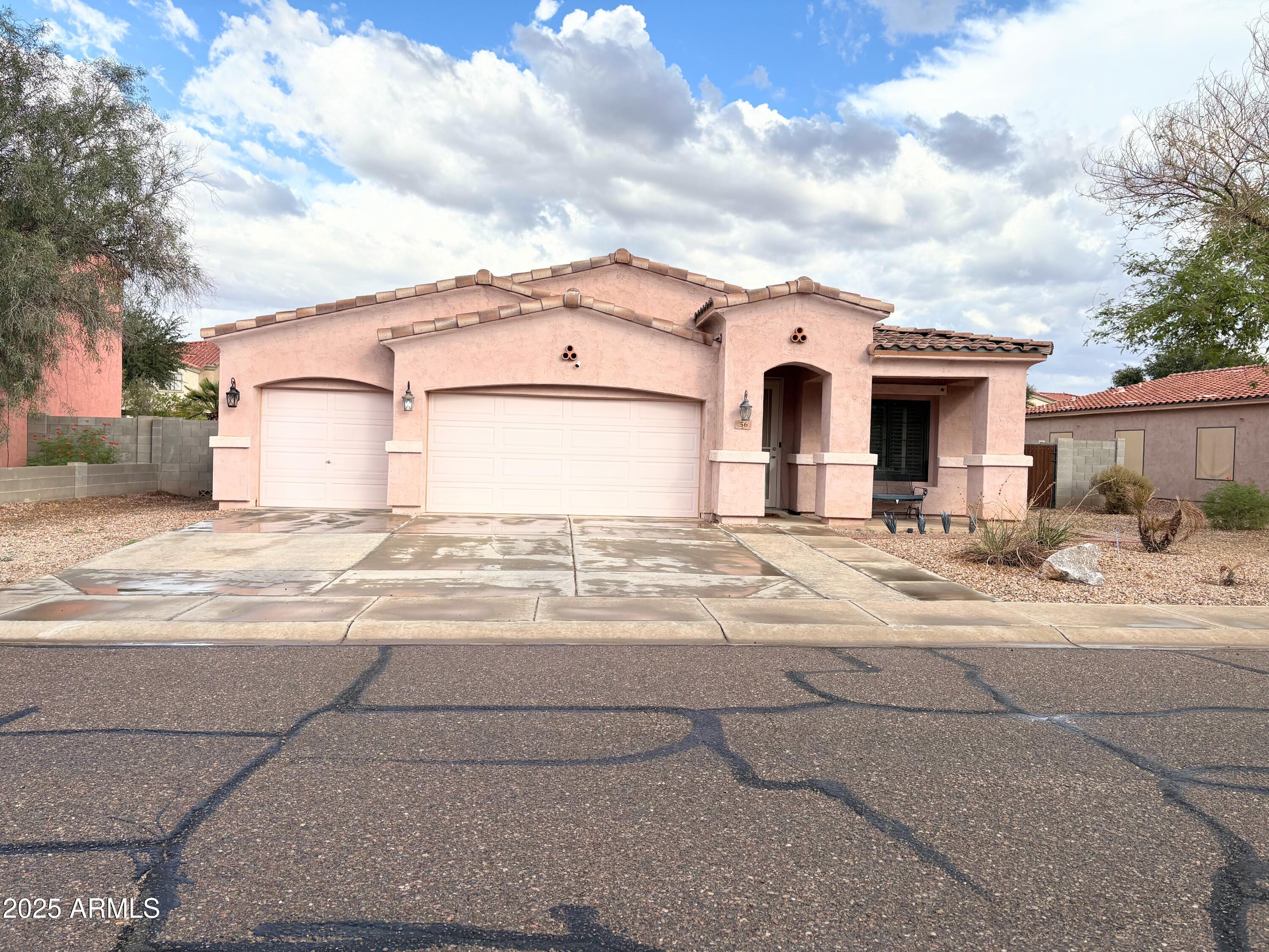 SOUTHFORK UNIT 2 - Residential