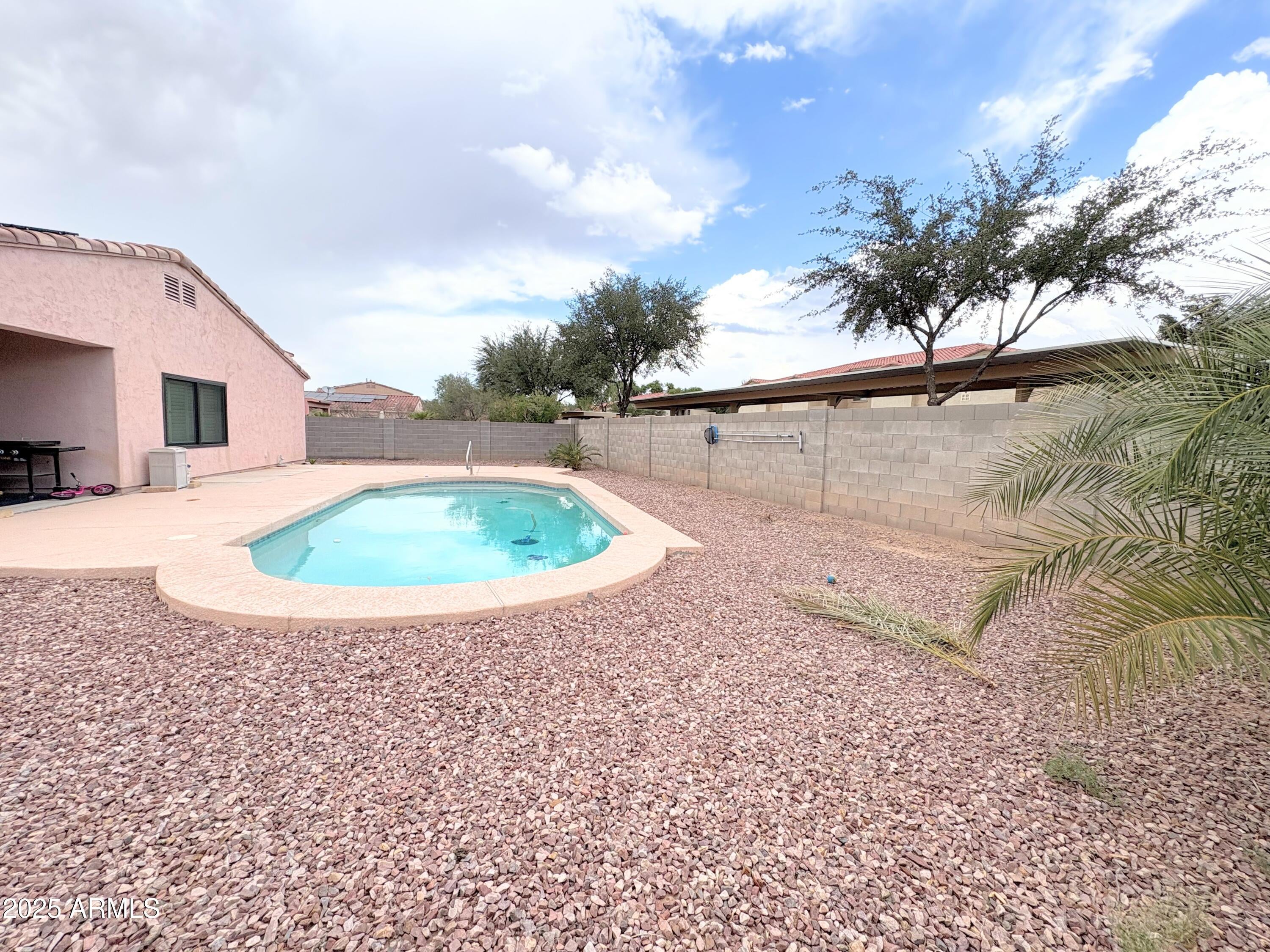 SOUTHFORK UNIT 2 - Residential