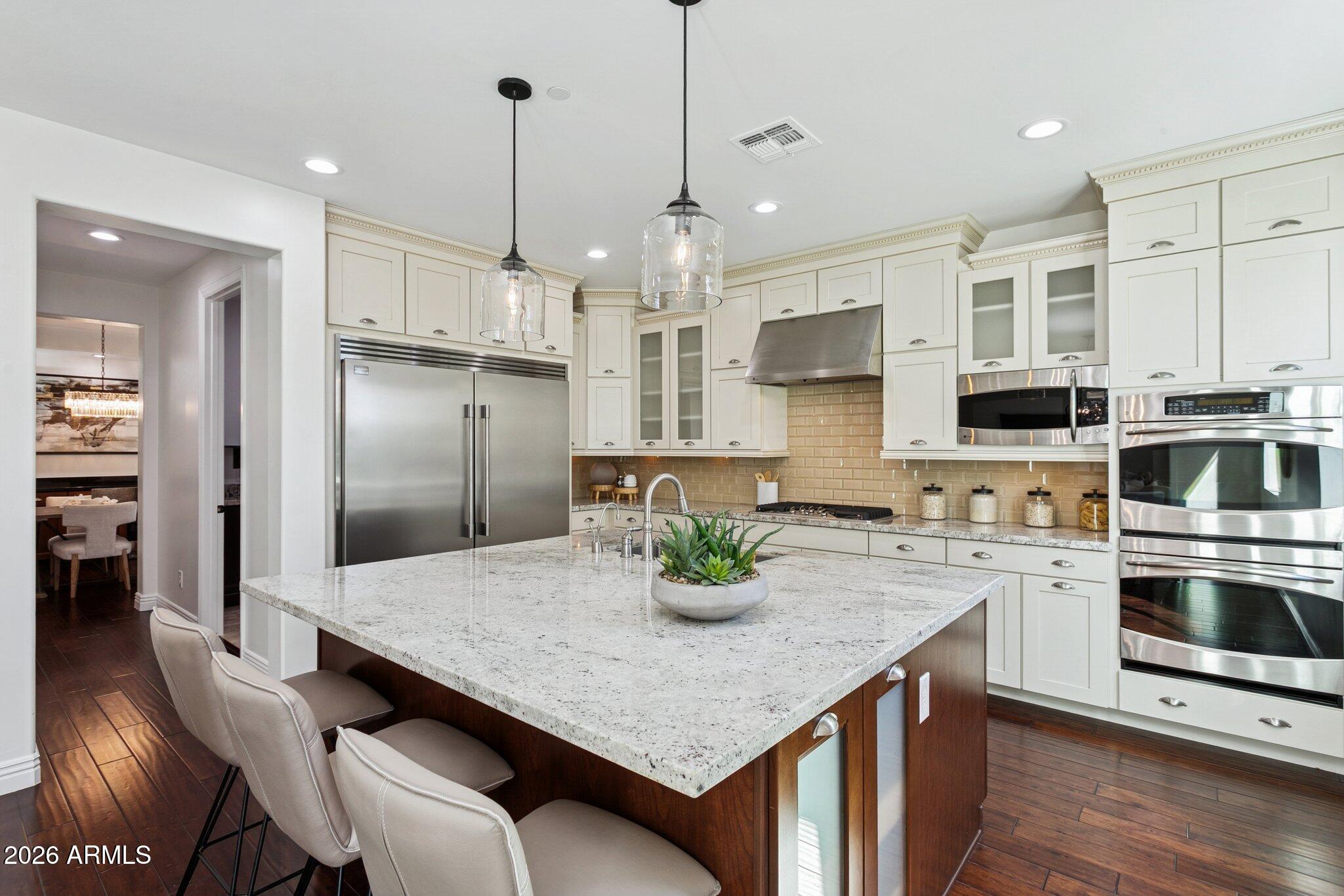 OSBORN CIRCLE AMD - Residential