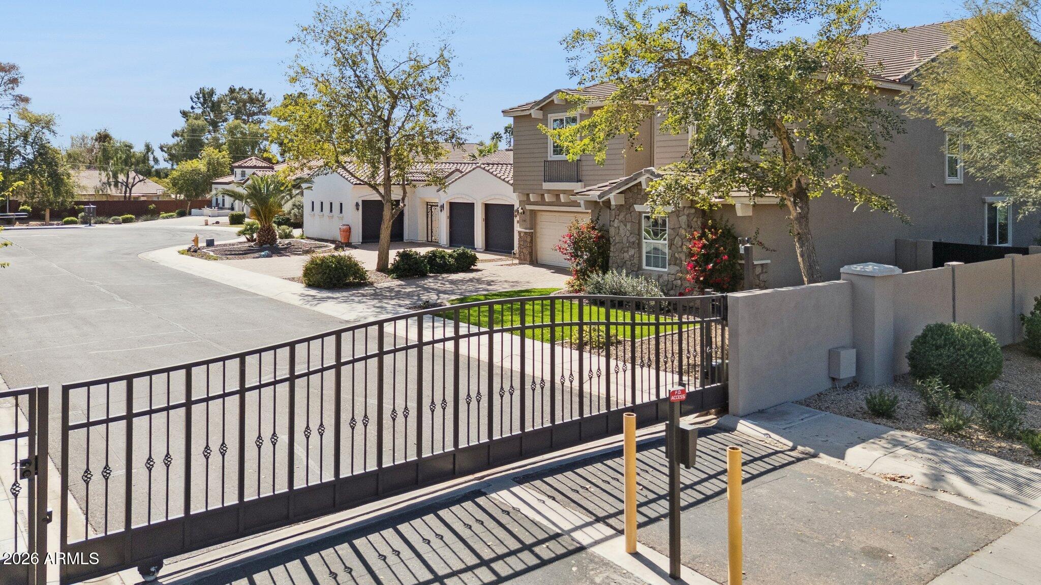 OSBORN CIRCLE AMD - Residential