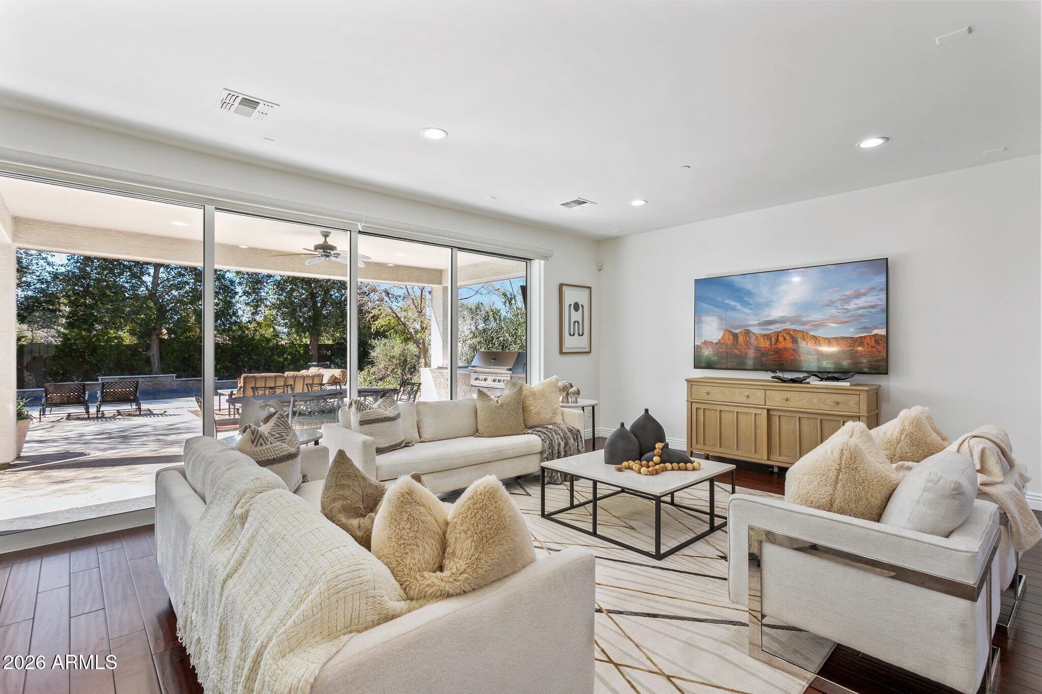 OSBORN CIRCLE AMD - Residential