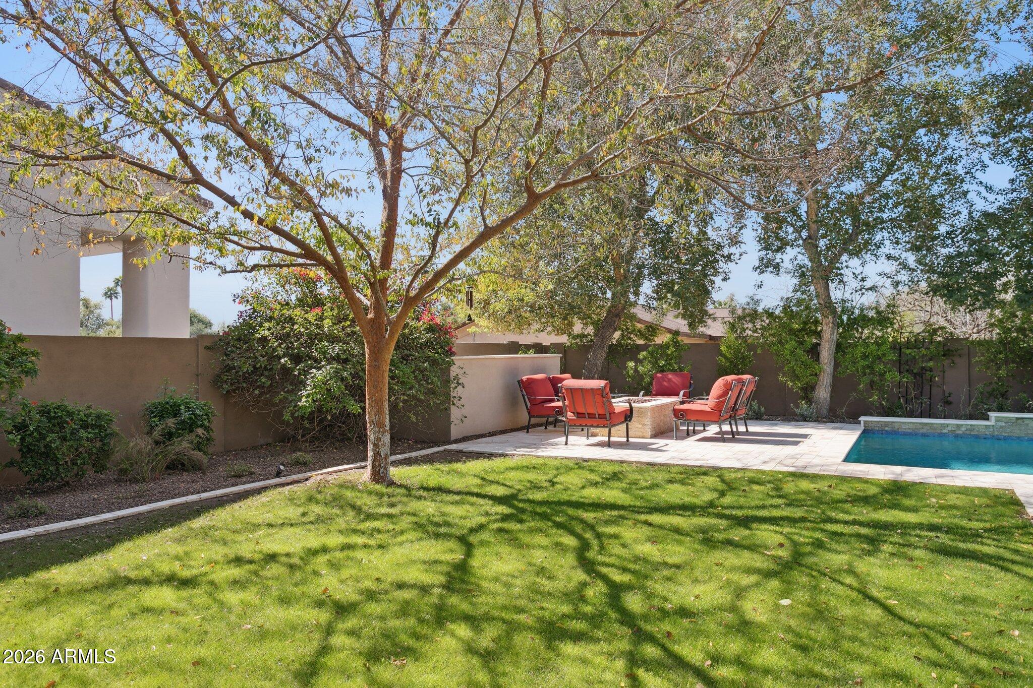 OSBORN CIRCLE AMD - Residential