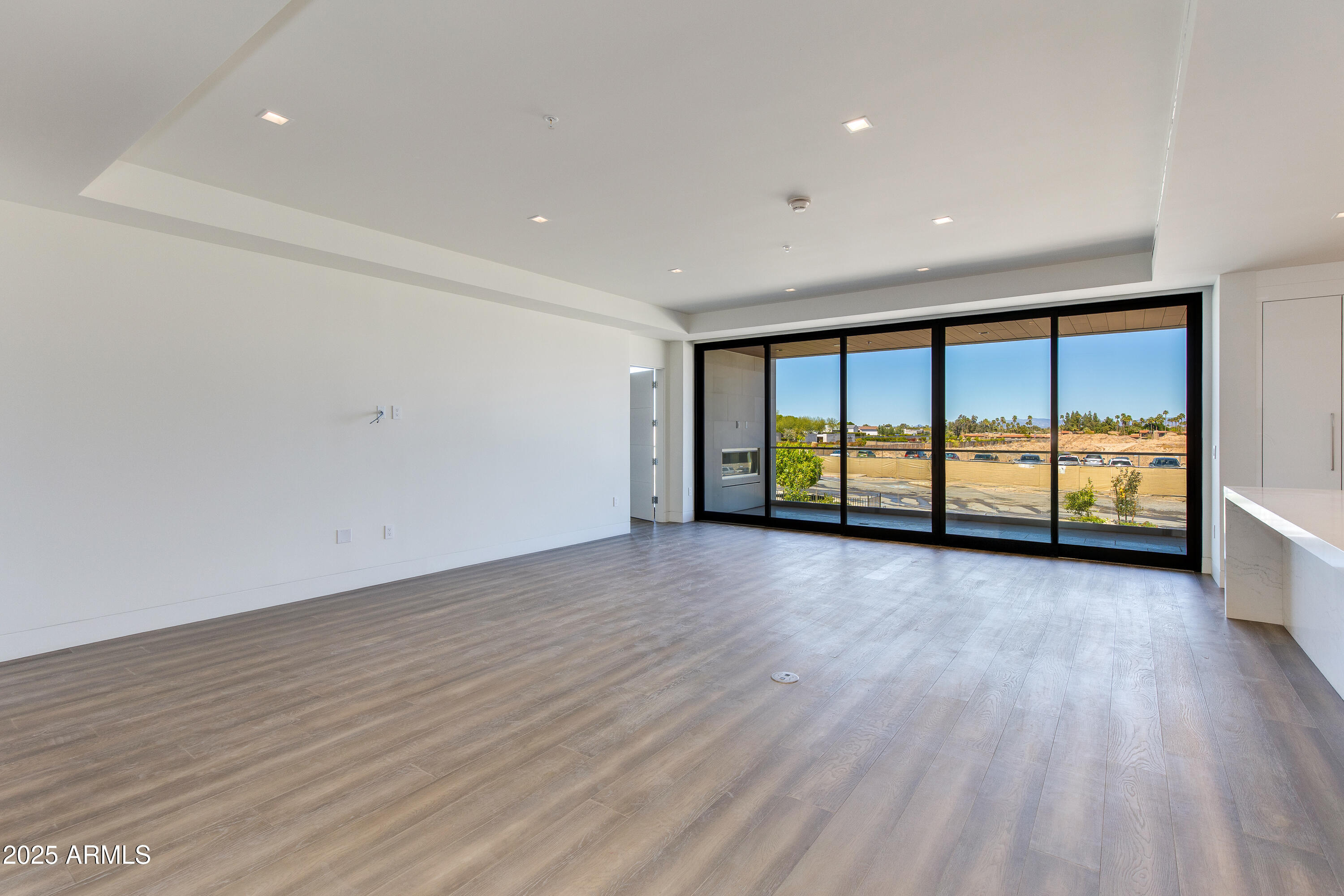 RITZ CARLTON, 7000 EAST LINCOLN VILLAS CONDOMINIUM 1 - Residential