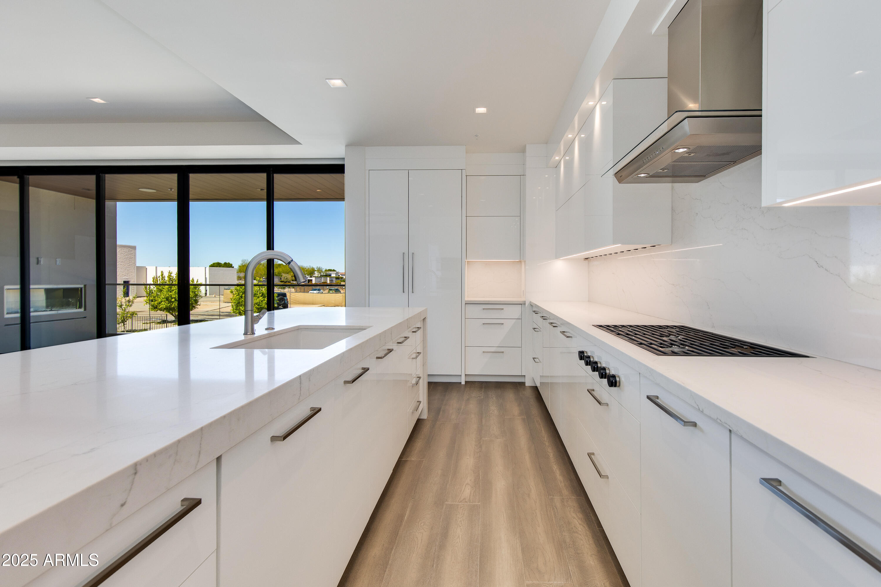 RITZ CARLTON, 7000 EAST LINCOLN VILLAS CONDOMINIUM 1 - Residential