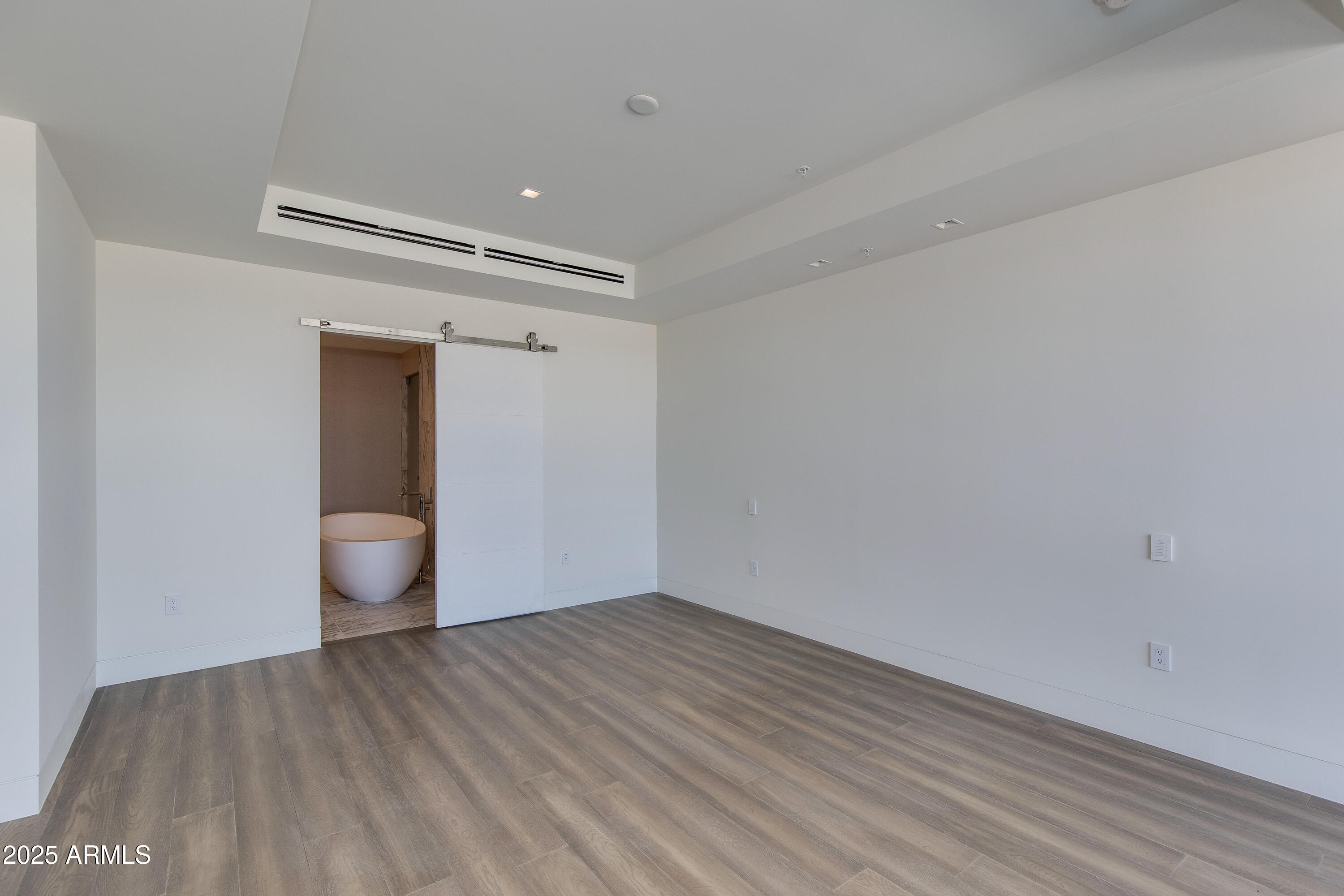 RITZ CARLTON, 7000 EAST LINCOLN VILLAS CONDOMINIUM 1 - Residential