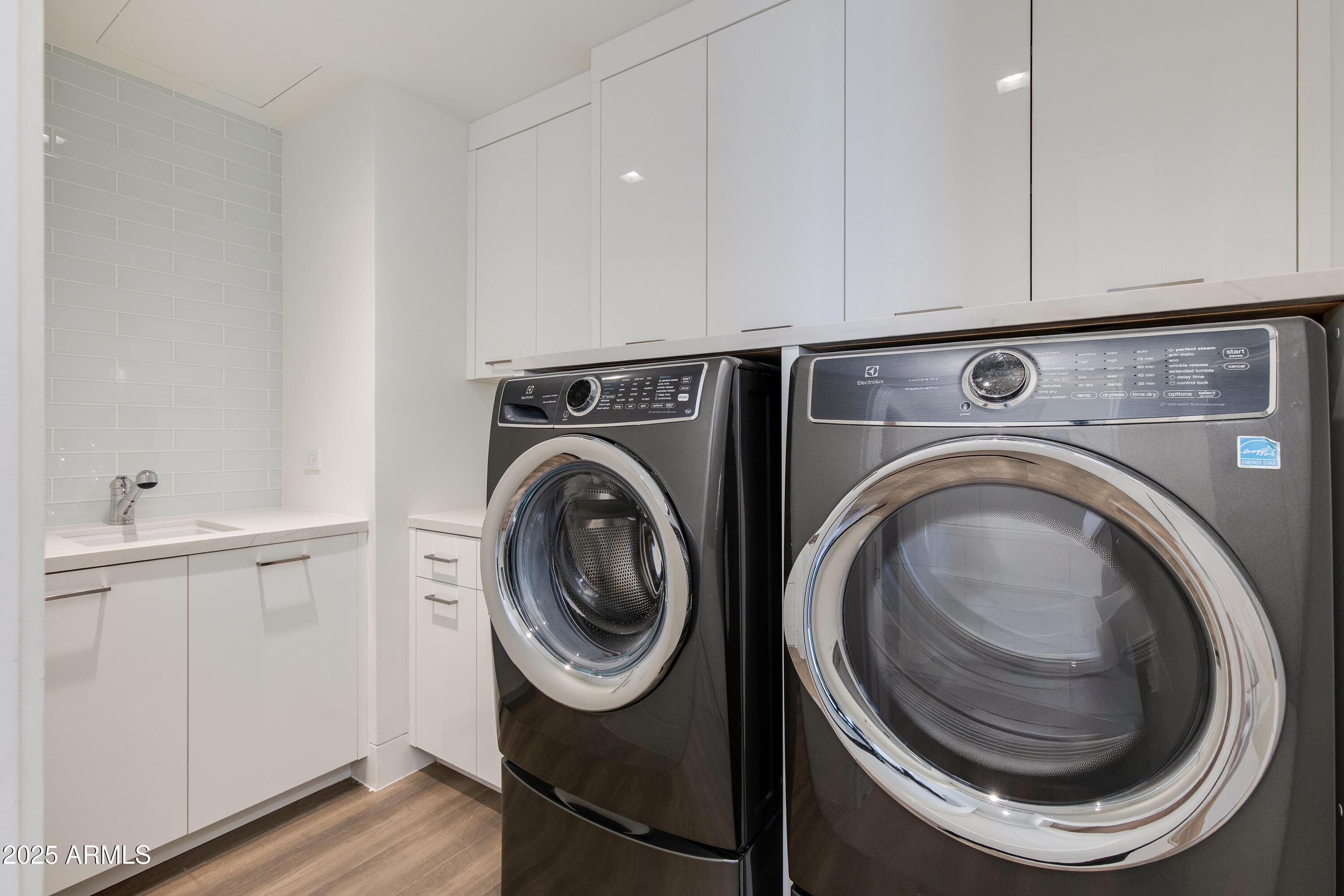 RITZ CARLTON, 7000 EAST LINCOLN VILLAS CONDOMINIUM 1 - Residential
