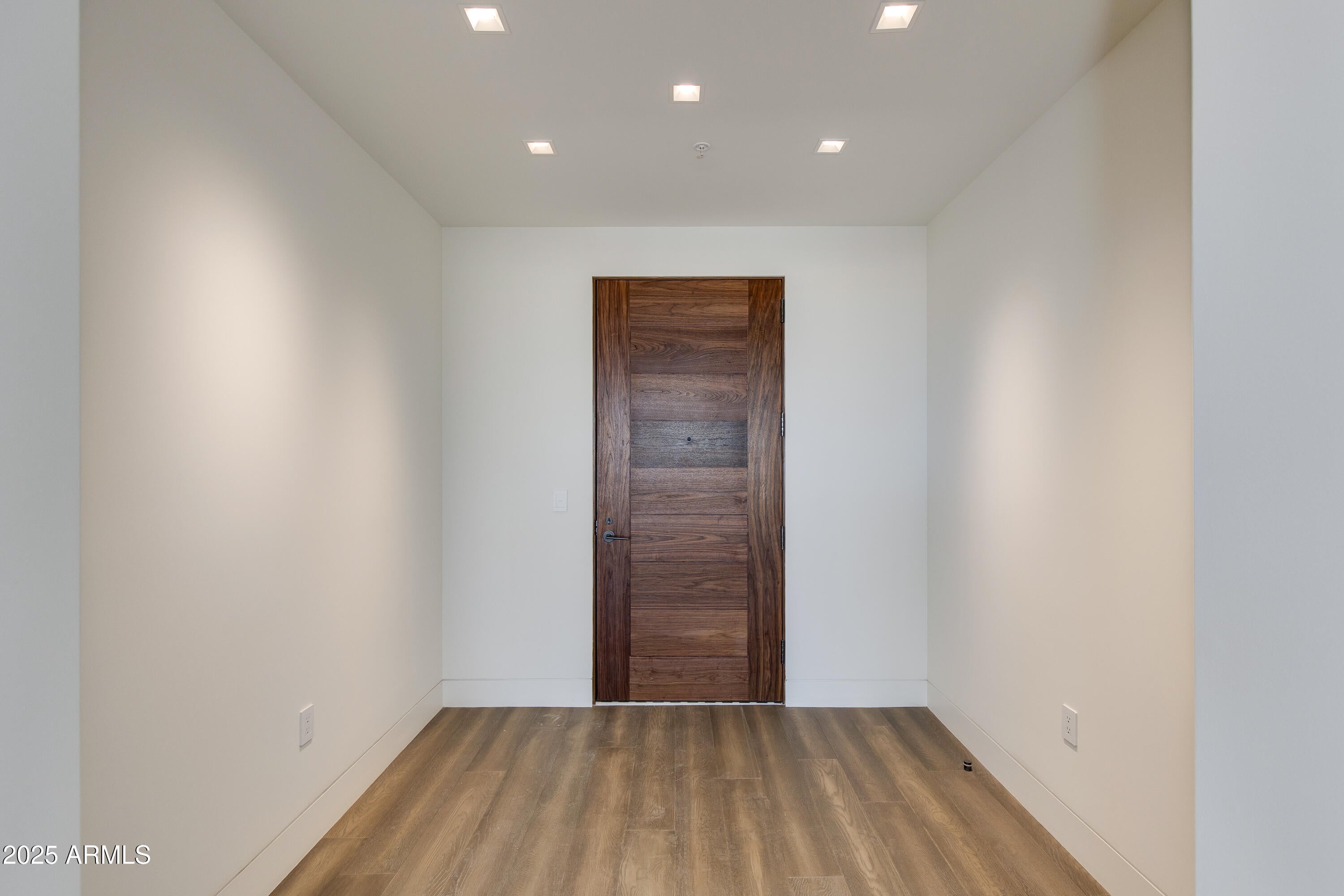 RITZ CARLTON, 7000 EAST LINCOLN VILLAS CONDOMINIUM 1 - Residential