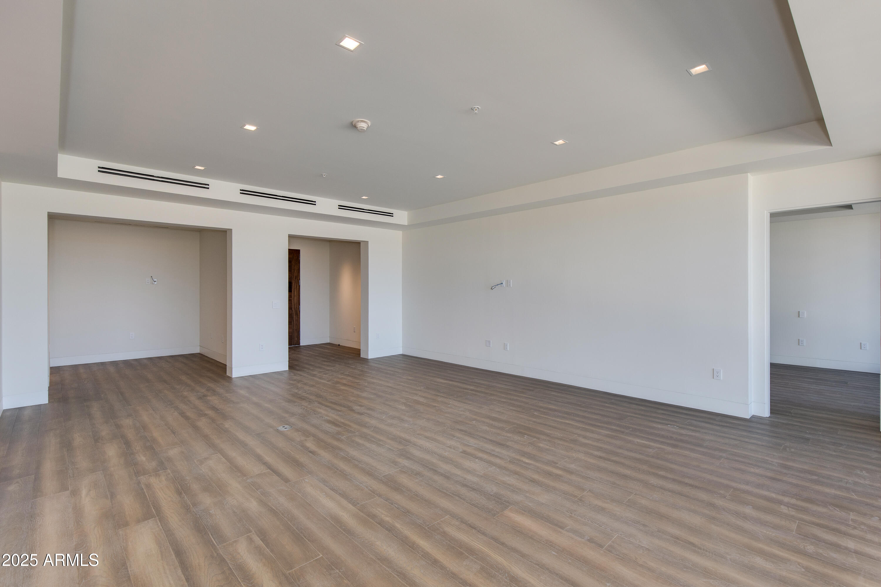 RITZ CARLTON, 7000 EAST LINCOLN VILLAS CONDOMINIUM 1 - Residential