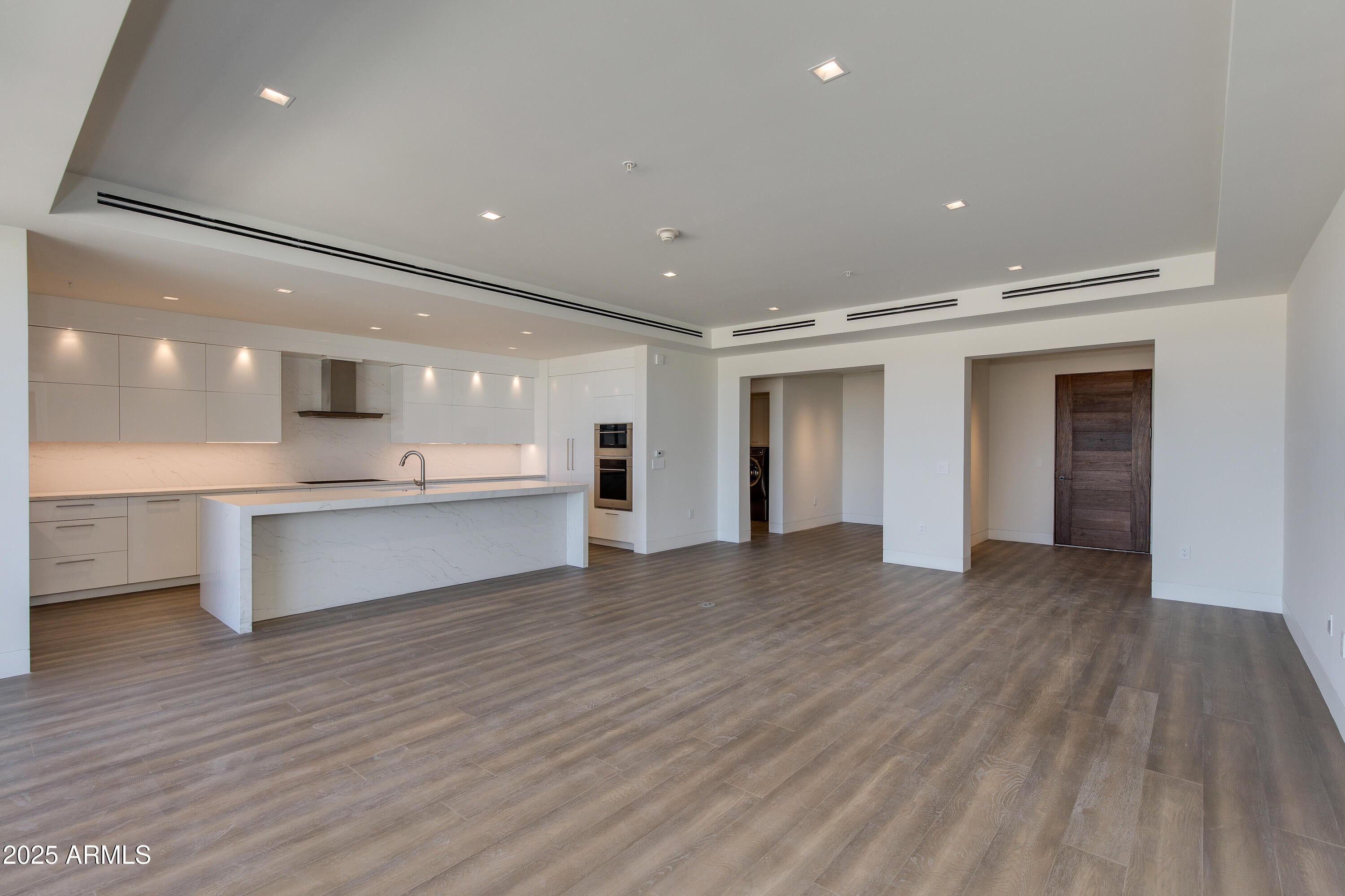 RITZ CARLTON, 7000 EAST LINCOLN VILLAS CONDOMINIUM 1 - Residential