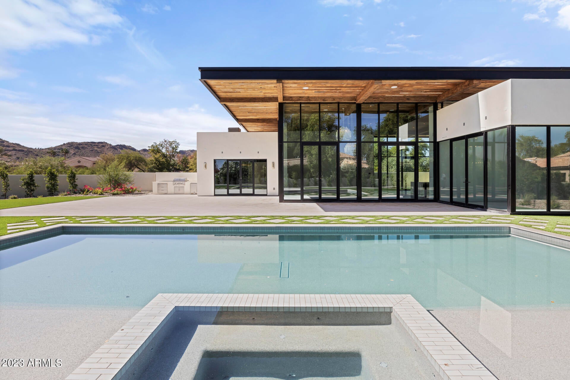 MOCKINGBIRD MEADOWS - Residential