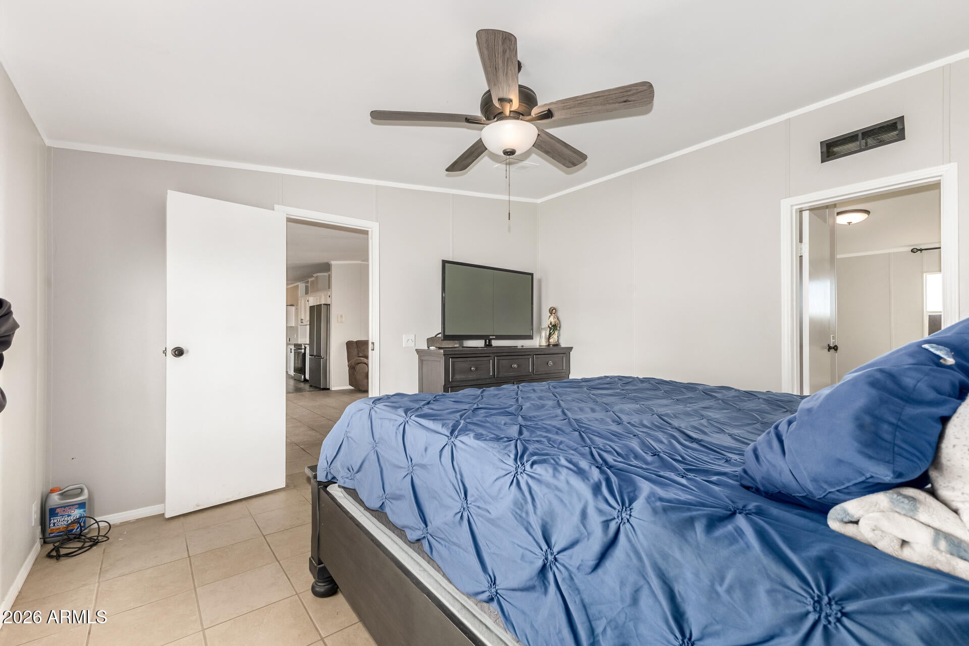 COM @ SW COR OF SEC 8-3S-9E TH N-50 TH E-644.86 TH - Residential