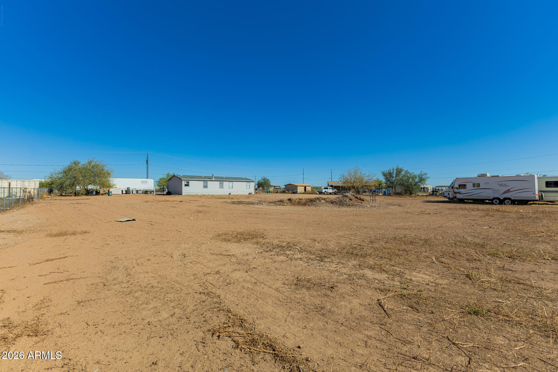 COM @ SW COR OF SEC 8-3S-9E TH N-50 TH E-644.86 TH - Residential